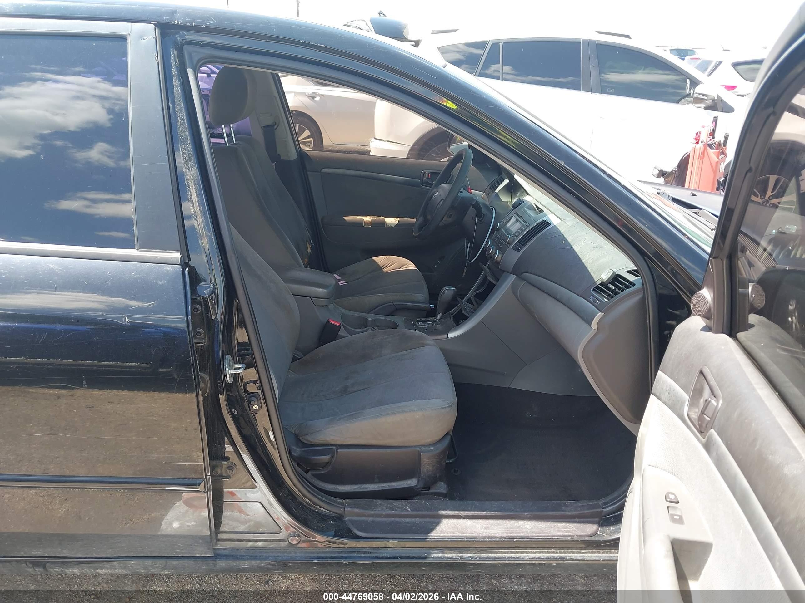 HYUNDAI SONATA image 5