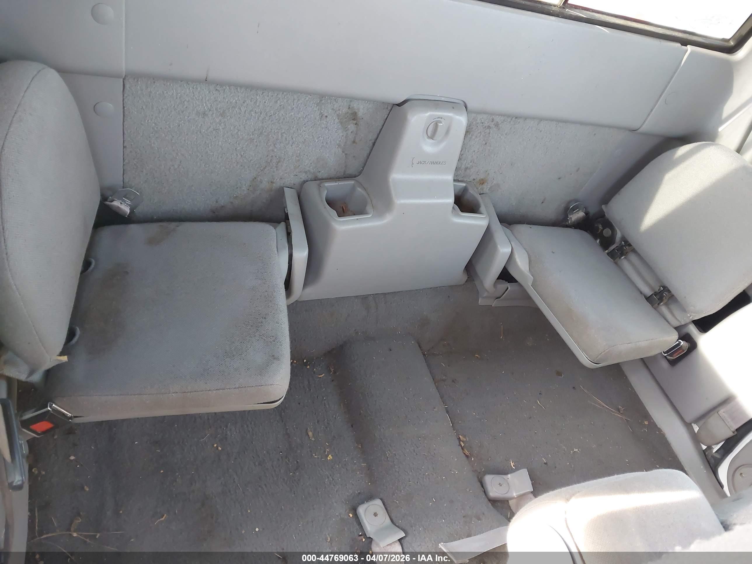 FORD RANGER image 8