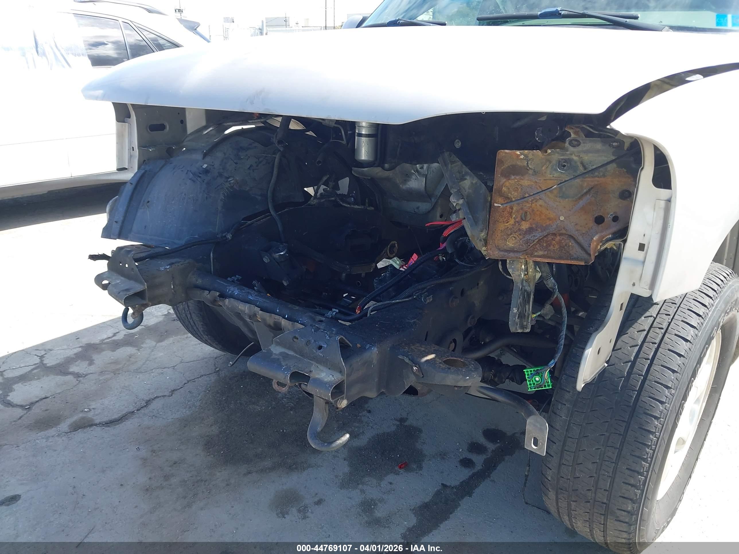 GMC YUKON image 6