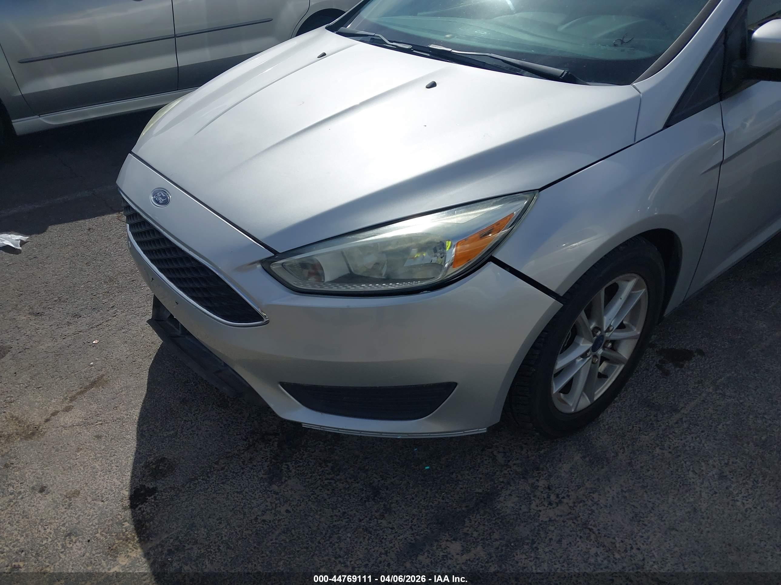 FORD FOCUS image 6