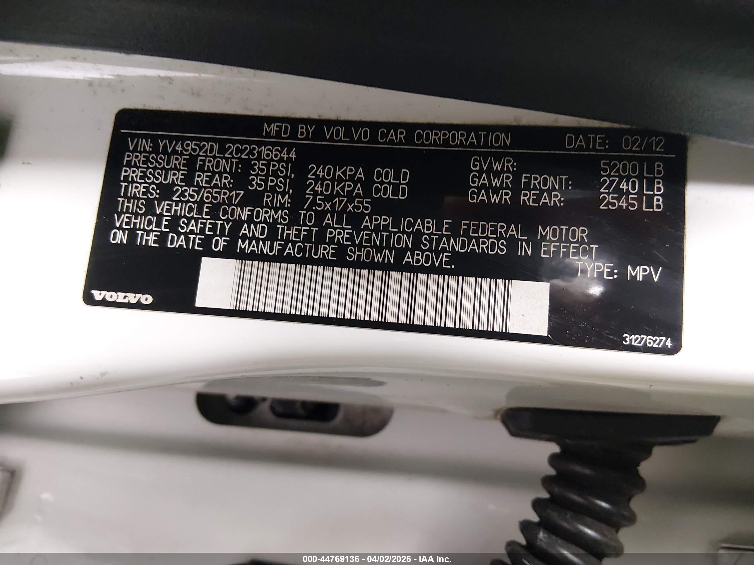 VOLVO XC60 image 9