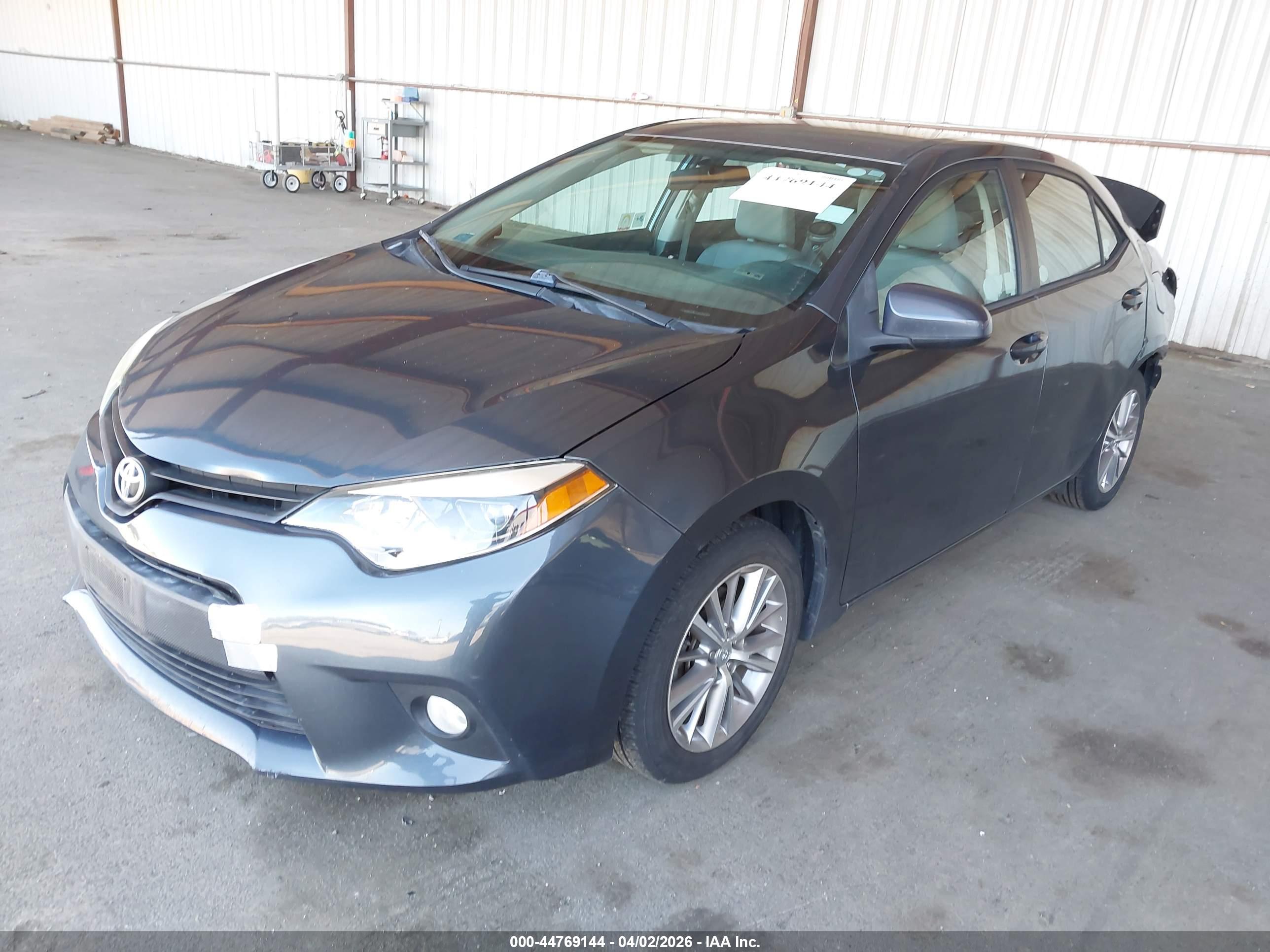 TOYOTA COROLLA image 2