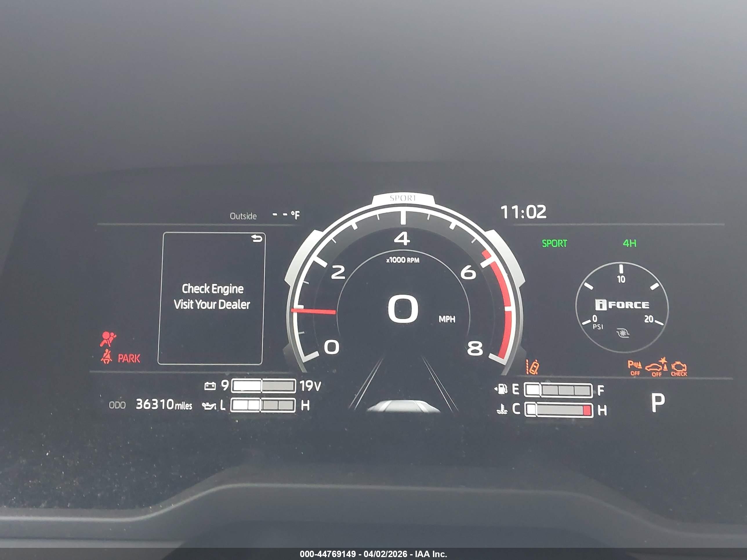 TOYOTA TUNDRA image 7