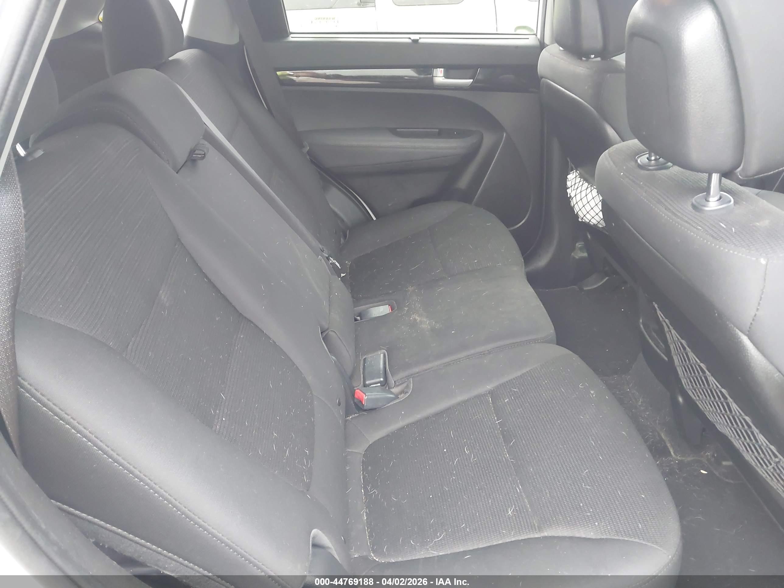 KIA SORENTO image 8