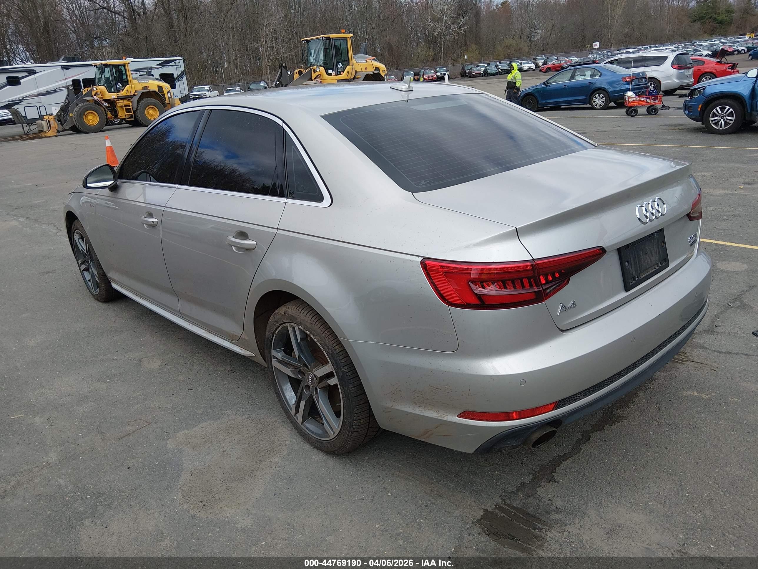 AUDI A4 image 3