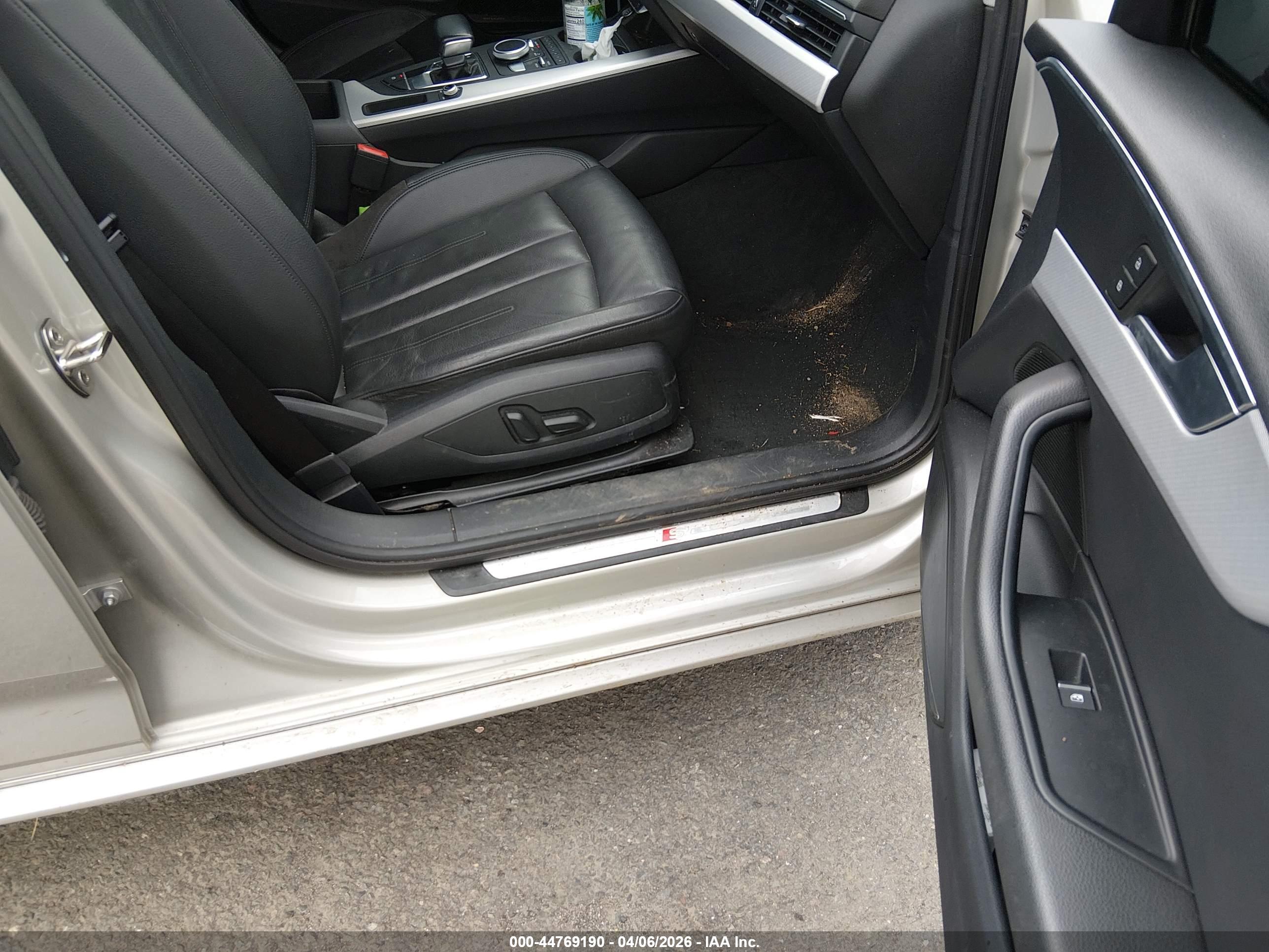 AUDI A4 image 5