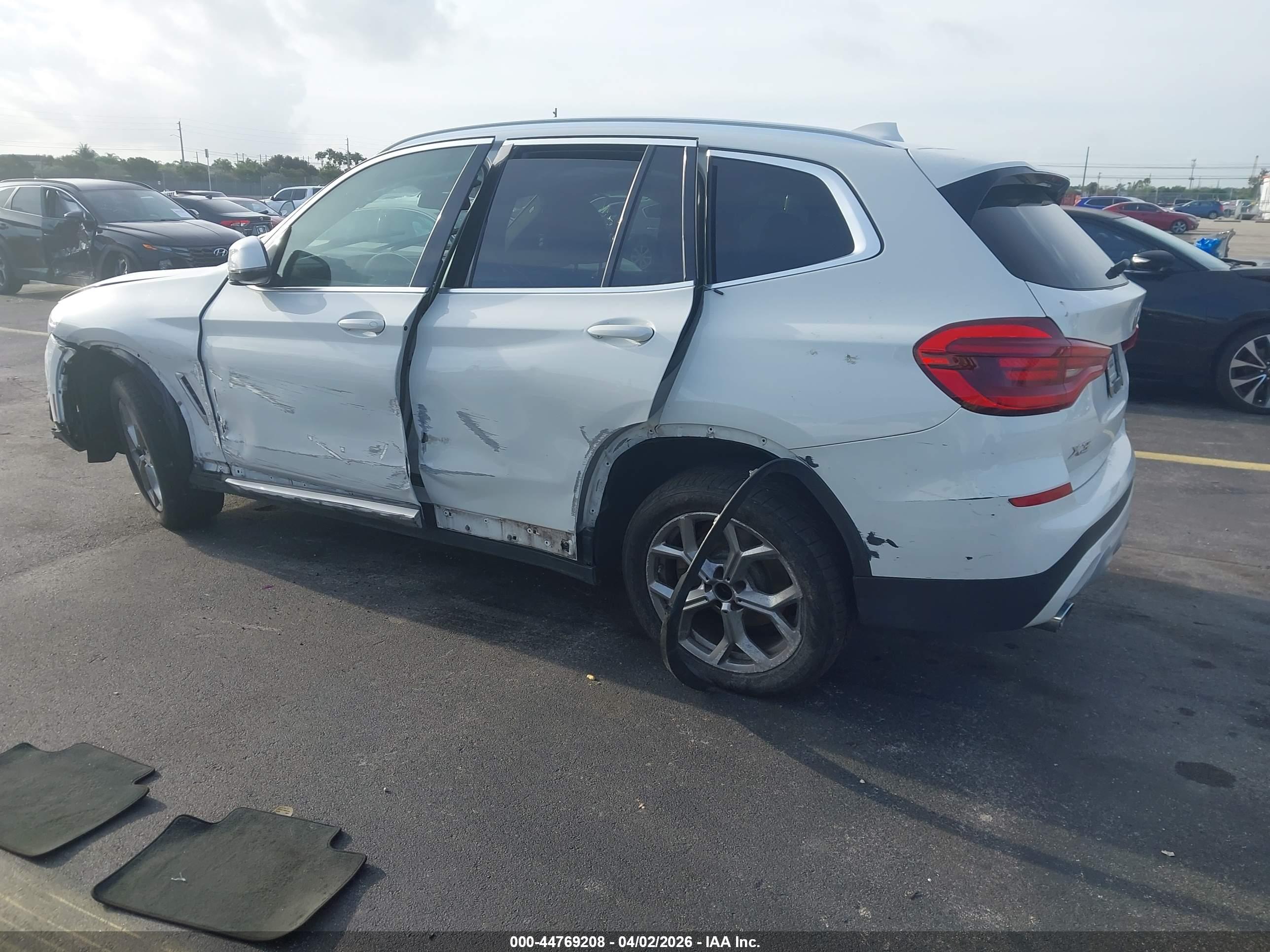 BMW X3 image 3