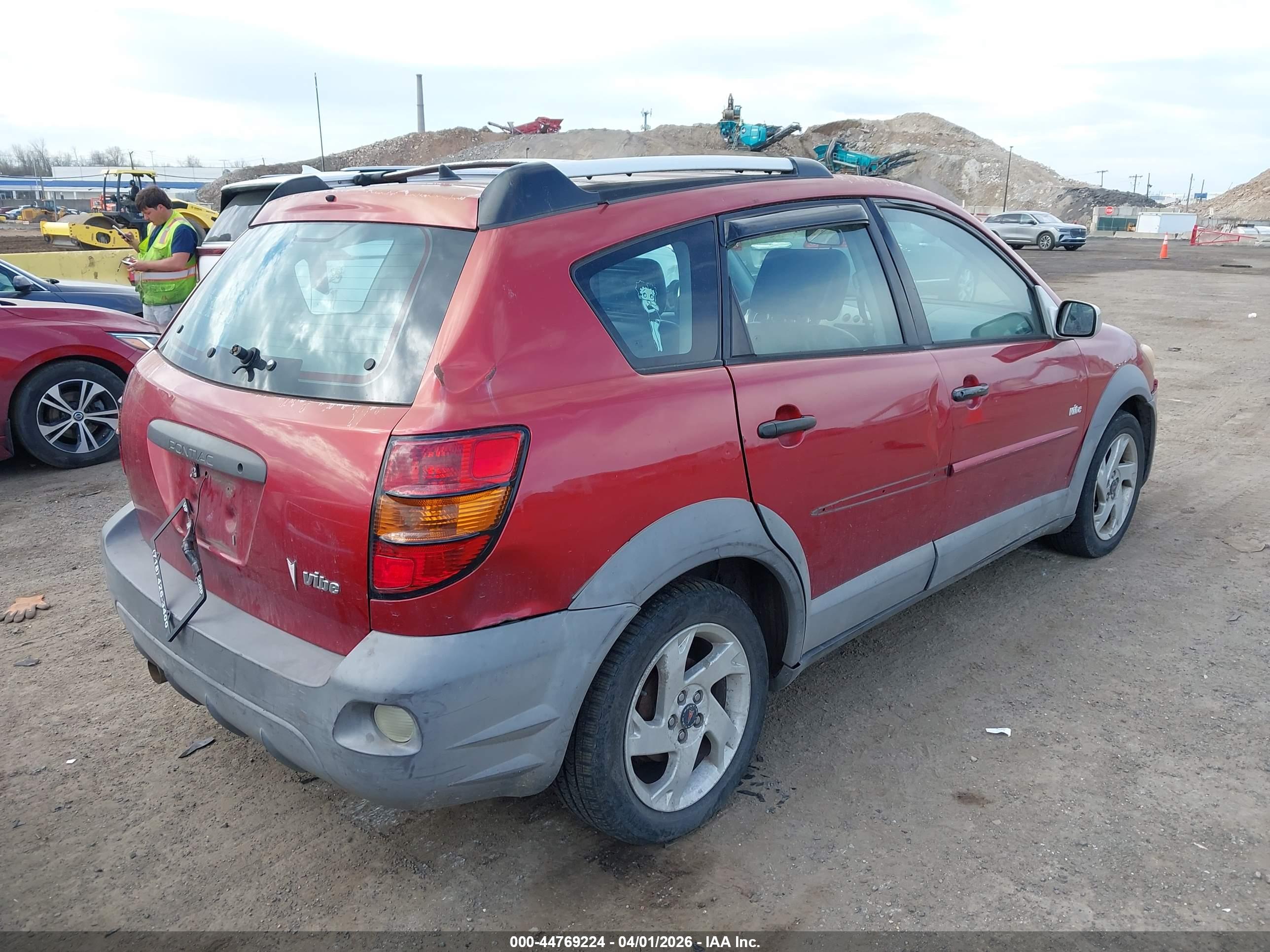 PONTIAC VIBE image 4