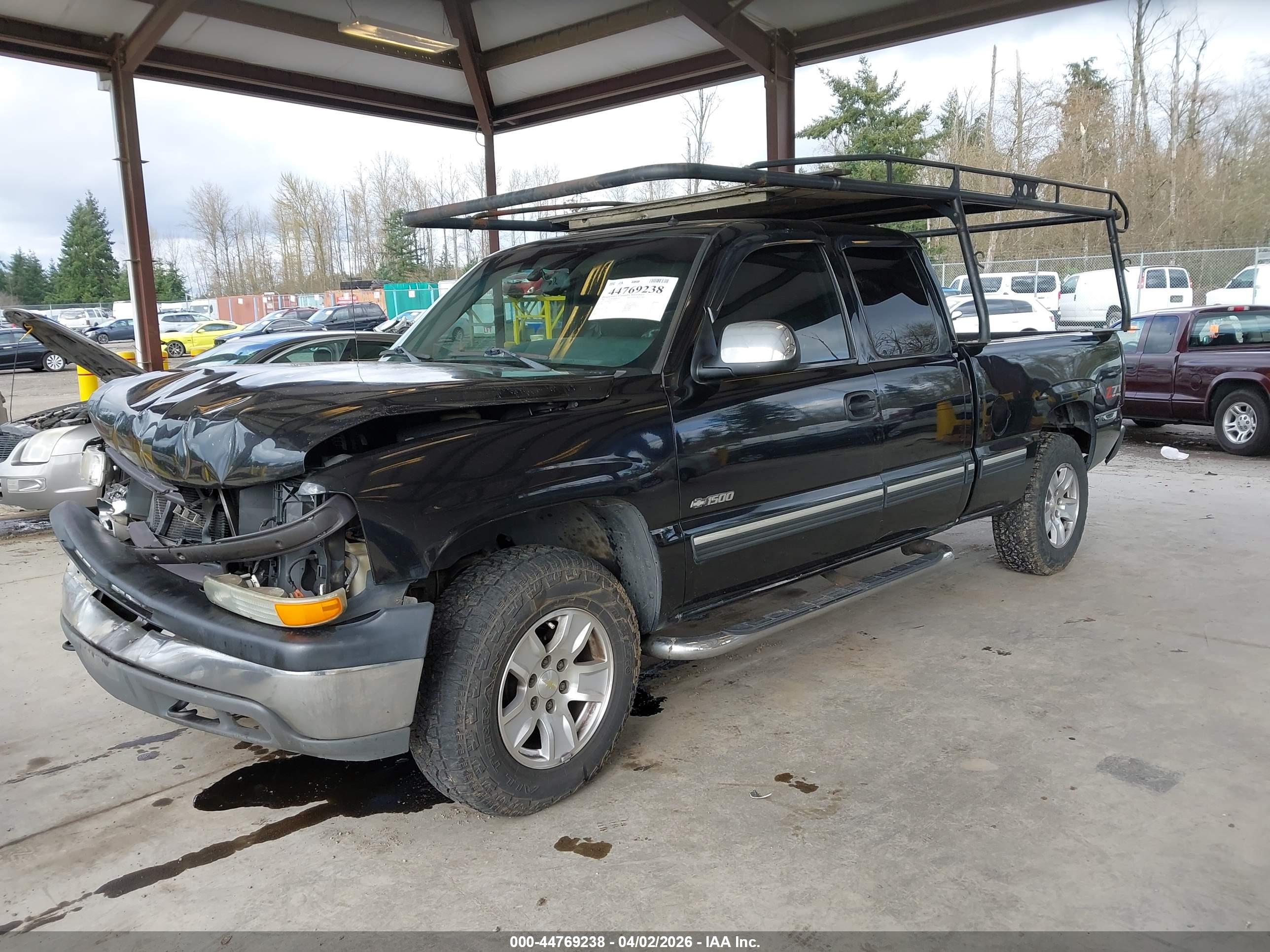 CHEVROLET SILVERADO image 2