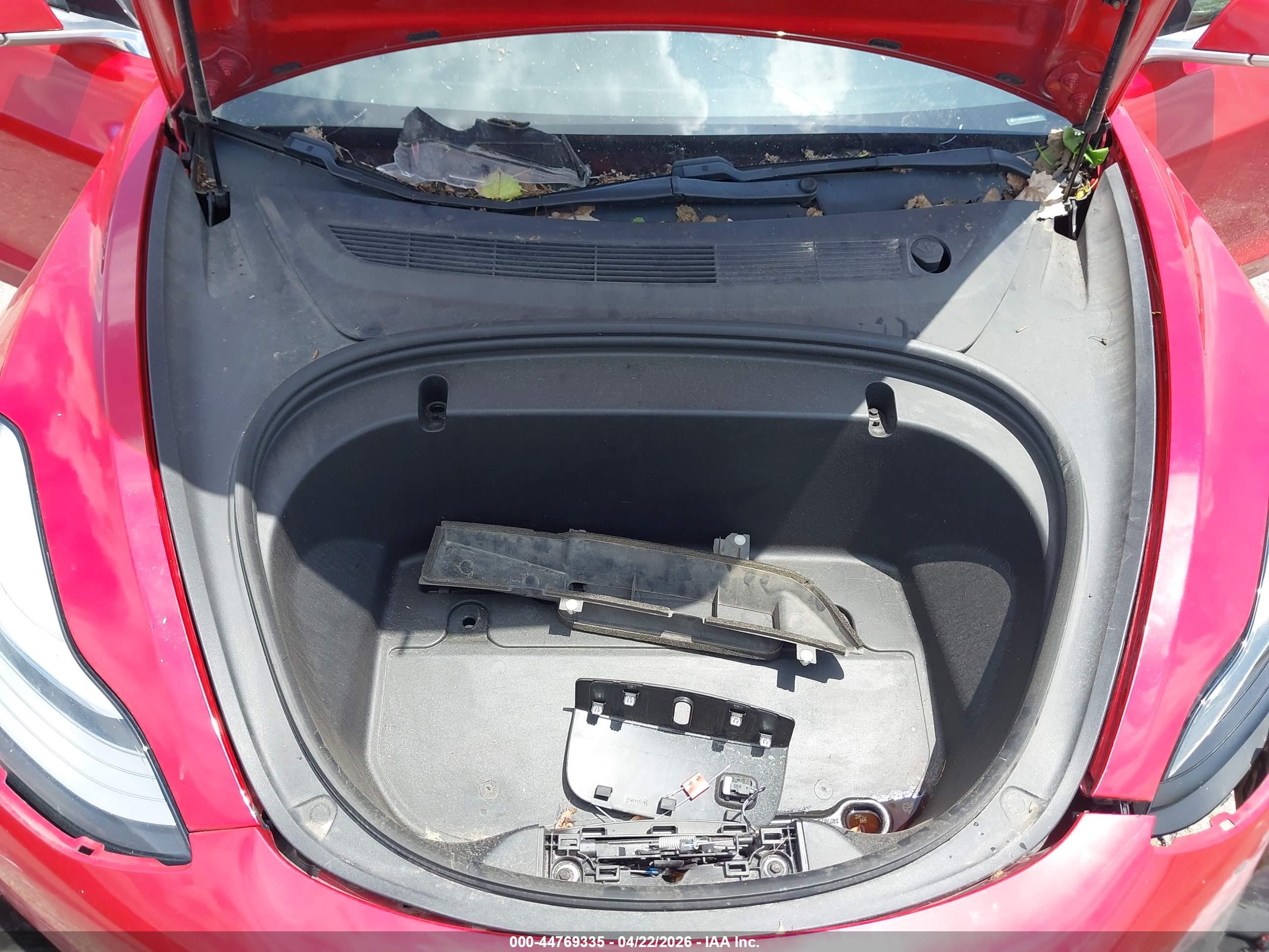 TESLA MODEL image 10