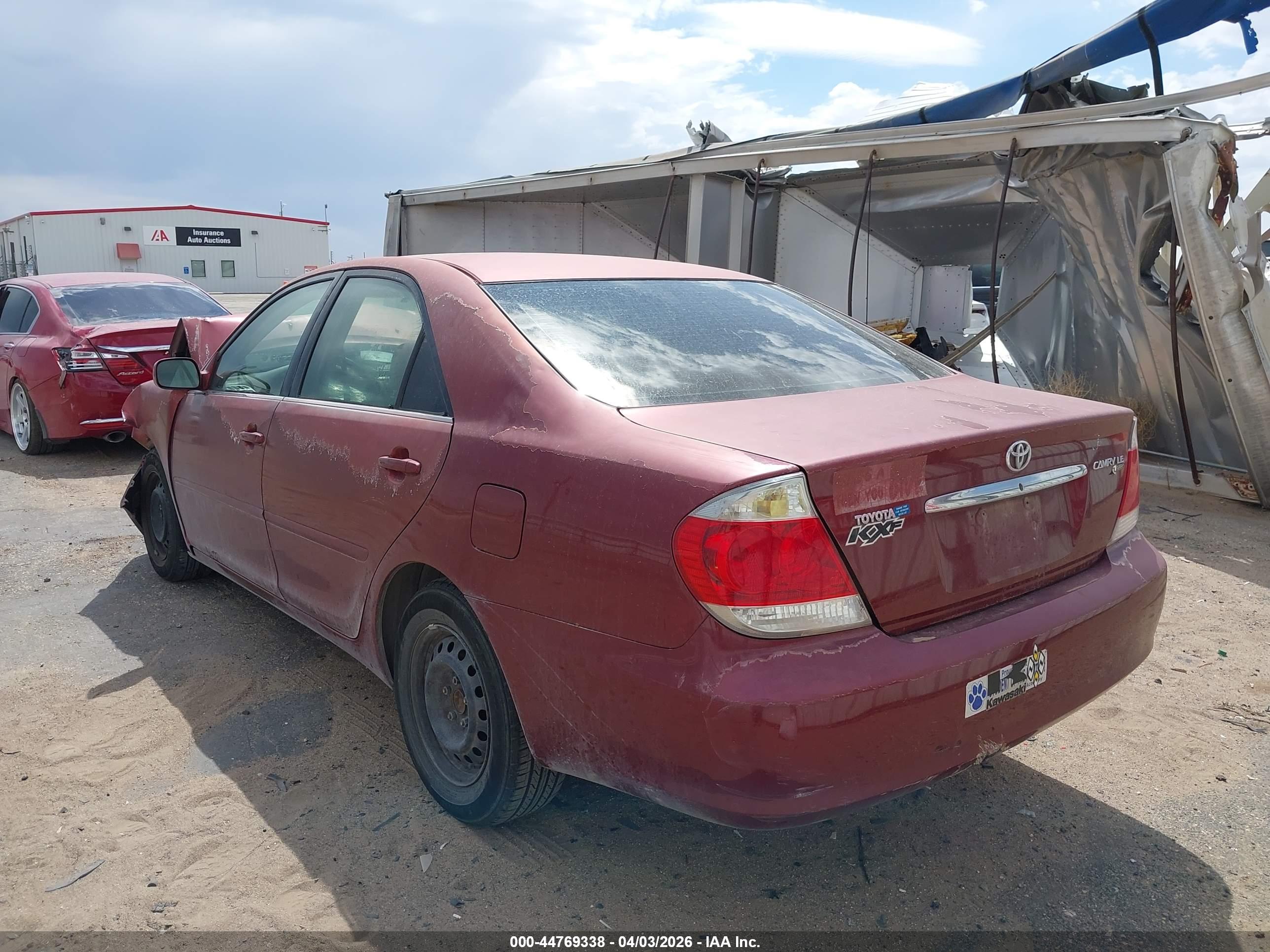 TOYOTA CAMRY image 3