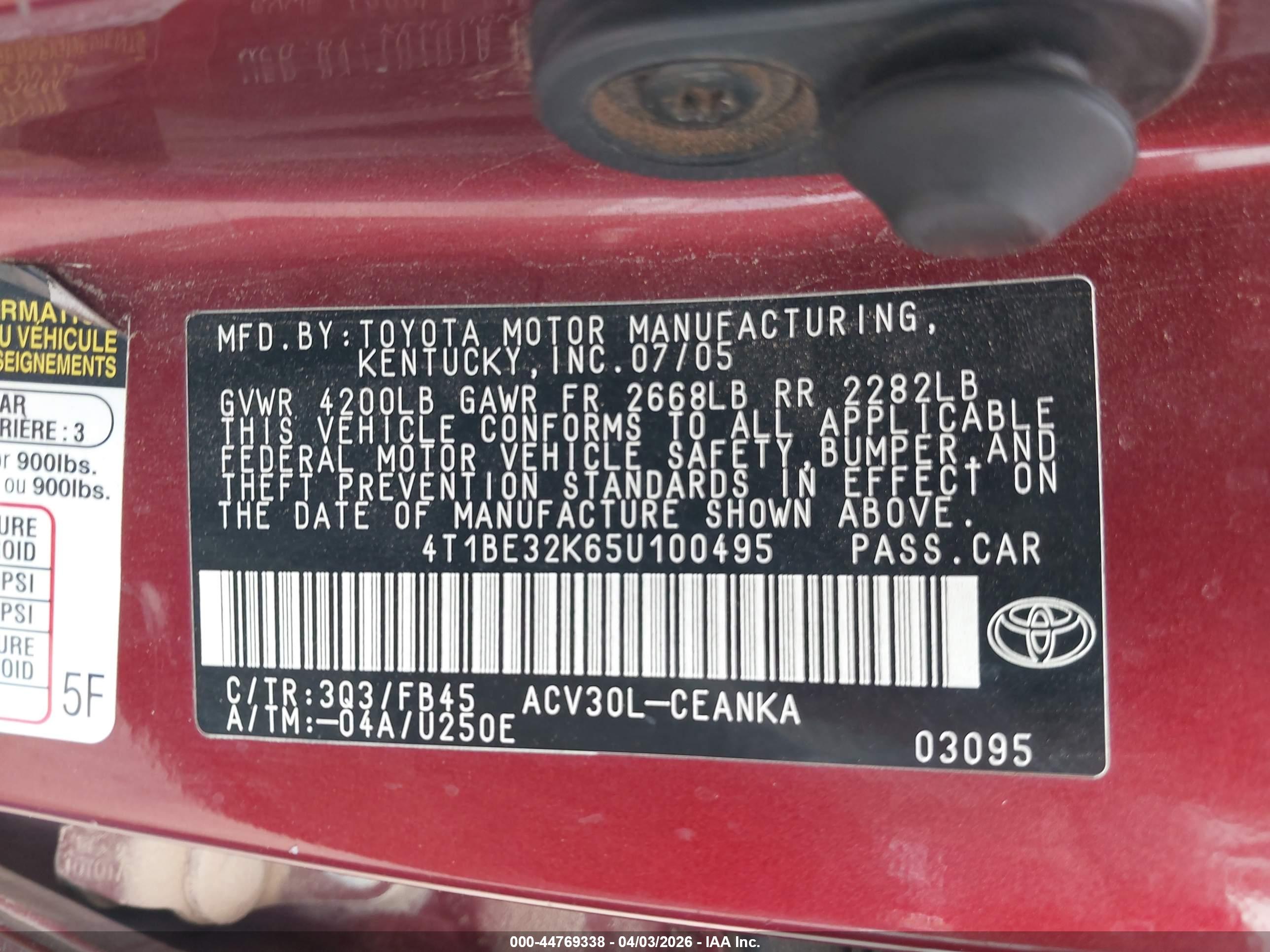 TOYOTA CAMRY image 9