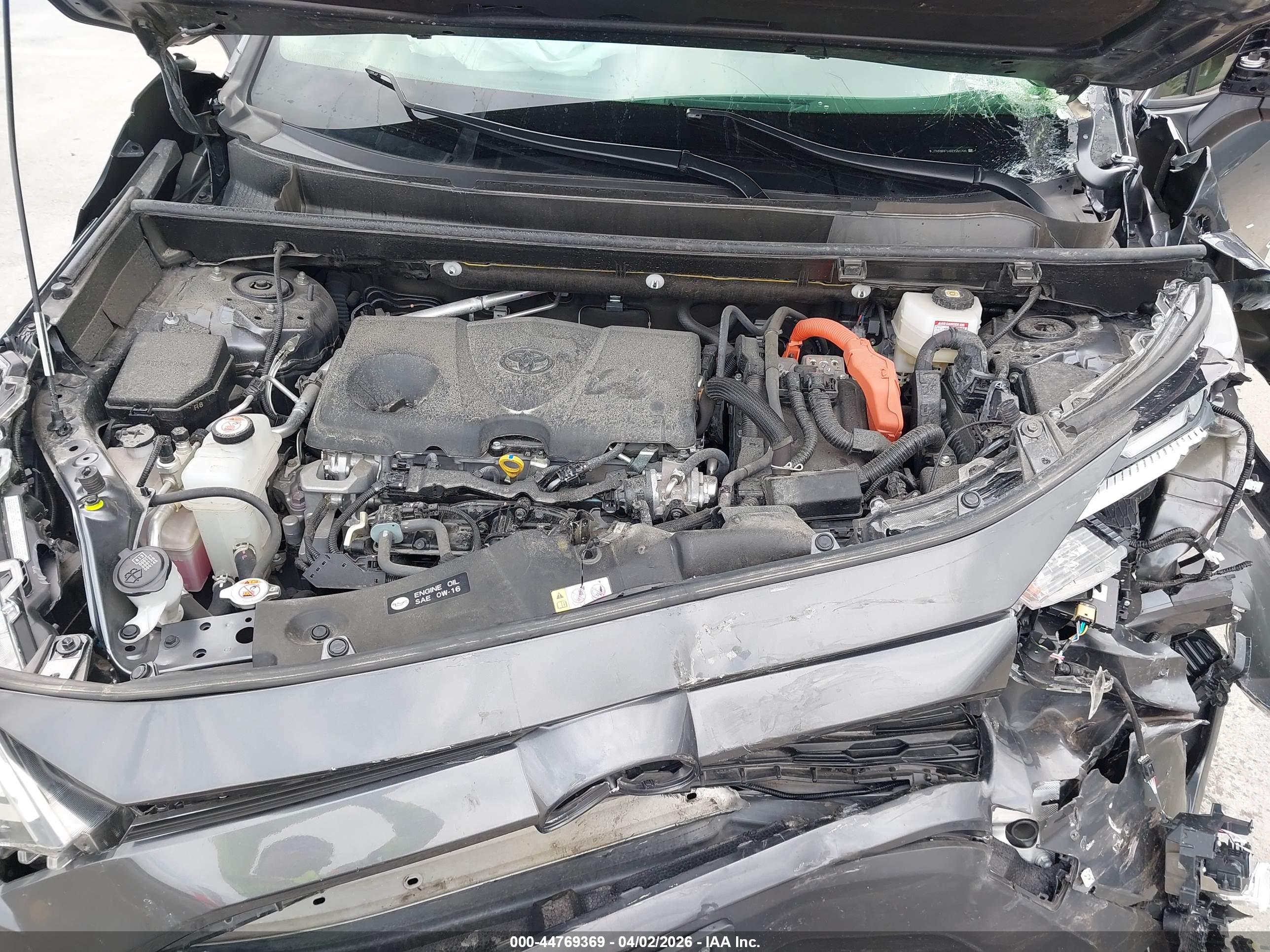 TOYOTA RAV4 image 10