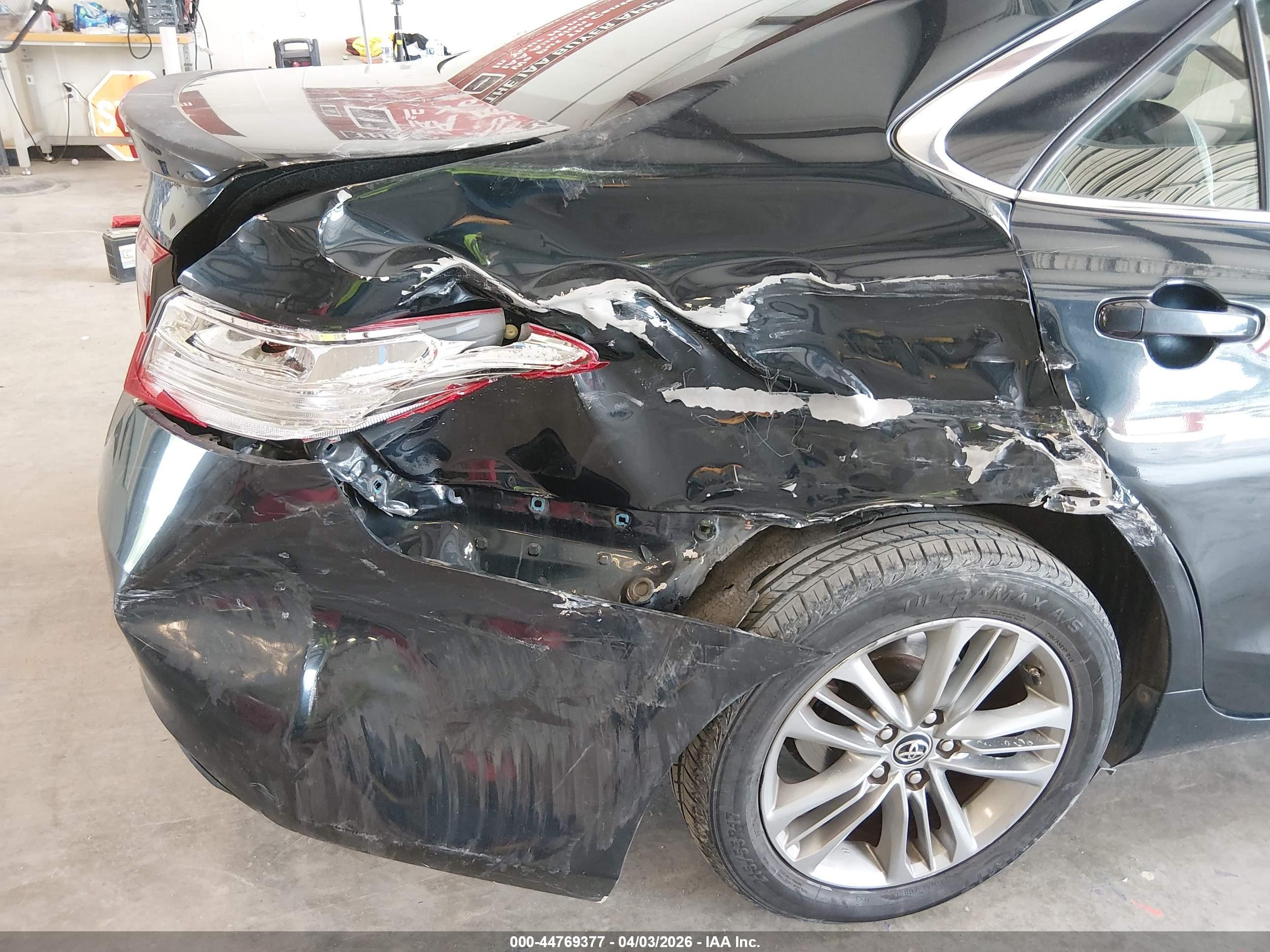 TOYOTA CAMRY image 6