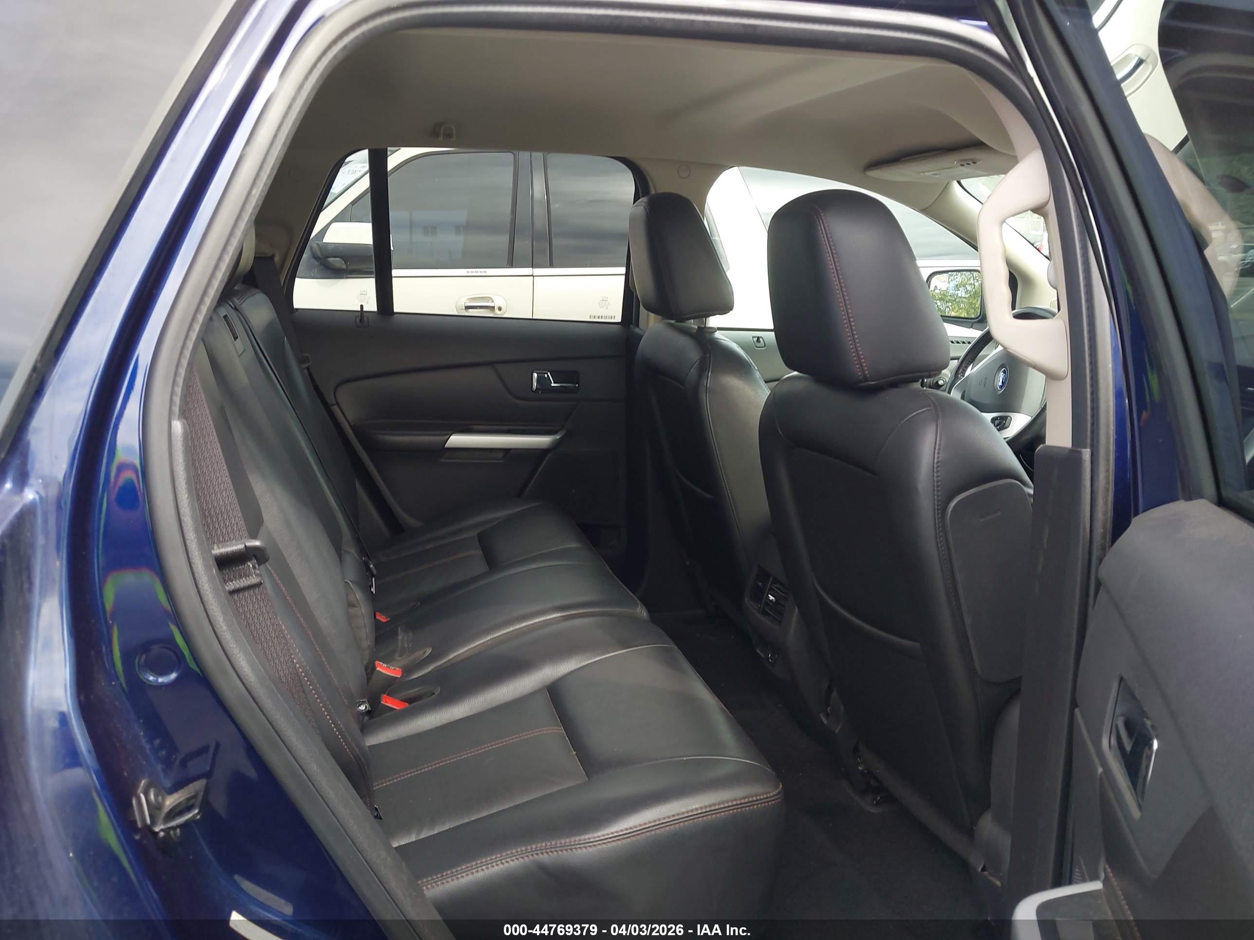 FORD EDGE image 8