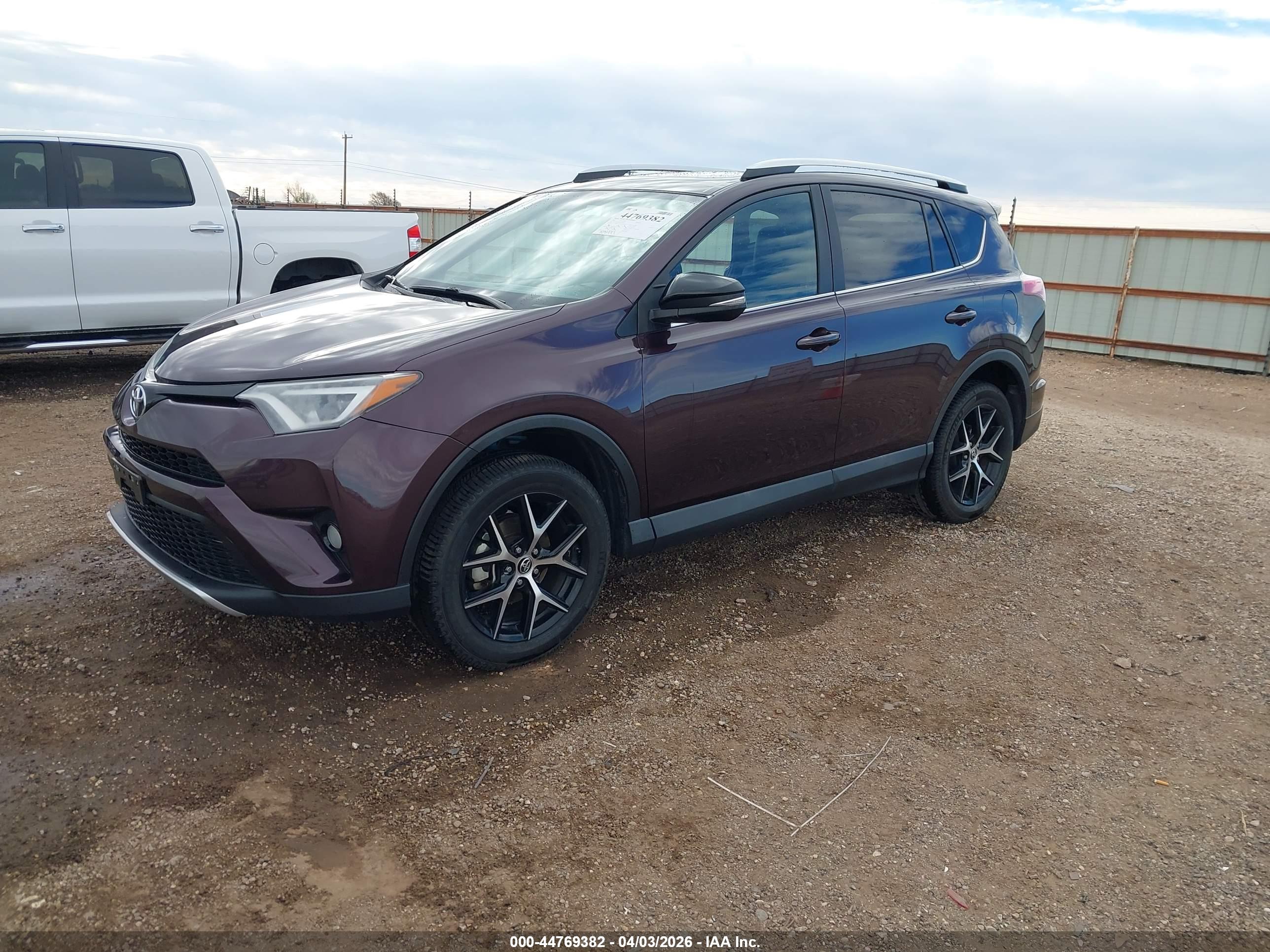 TOYOTA RAV4 image 2