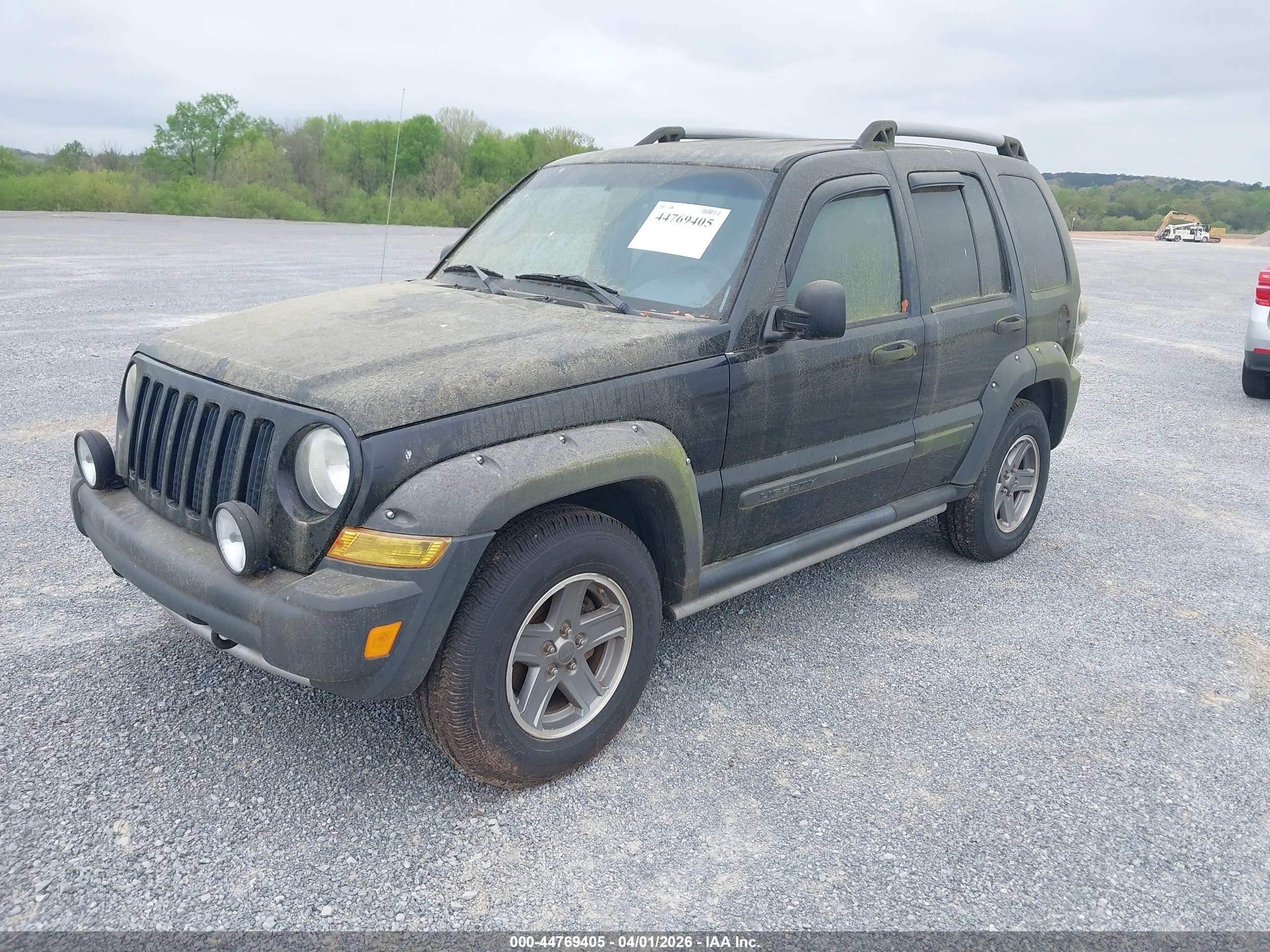 JEEP LIBERTY image 2