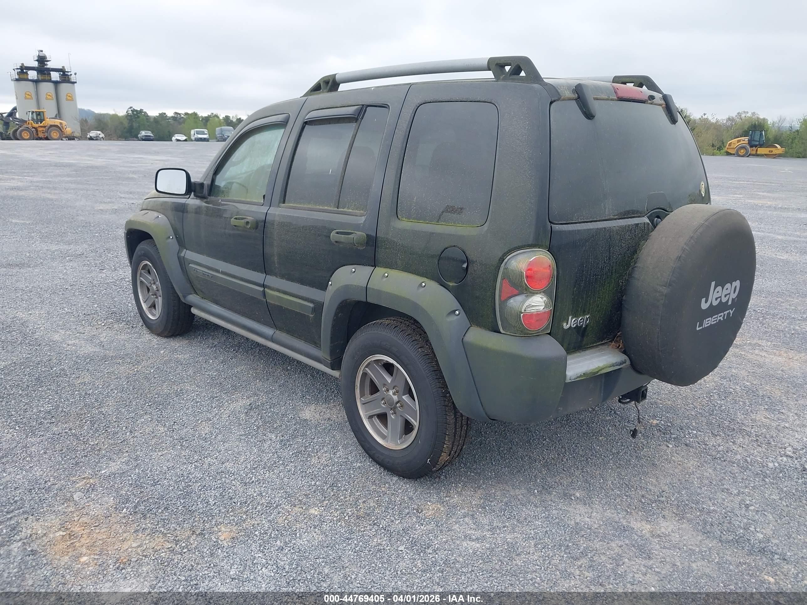 JEEP LIBERTY image 3