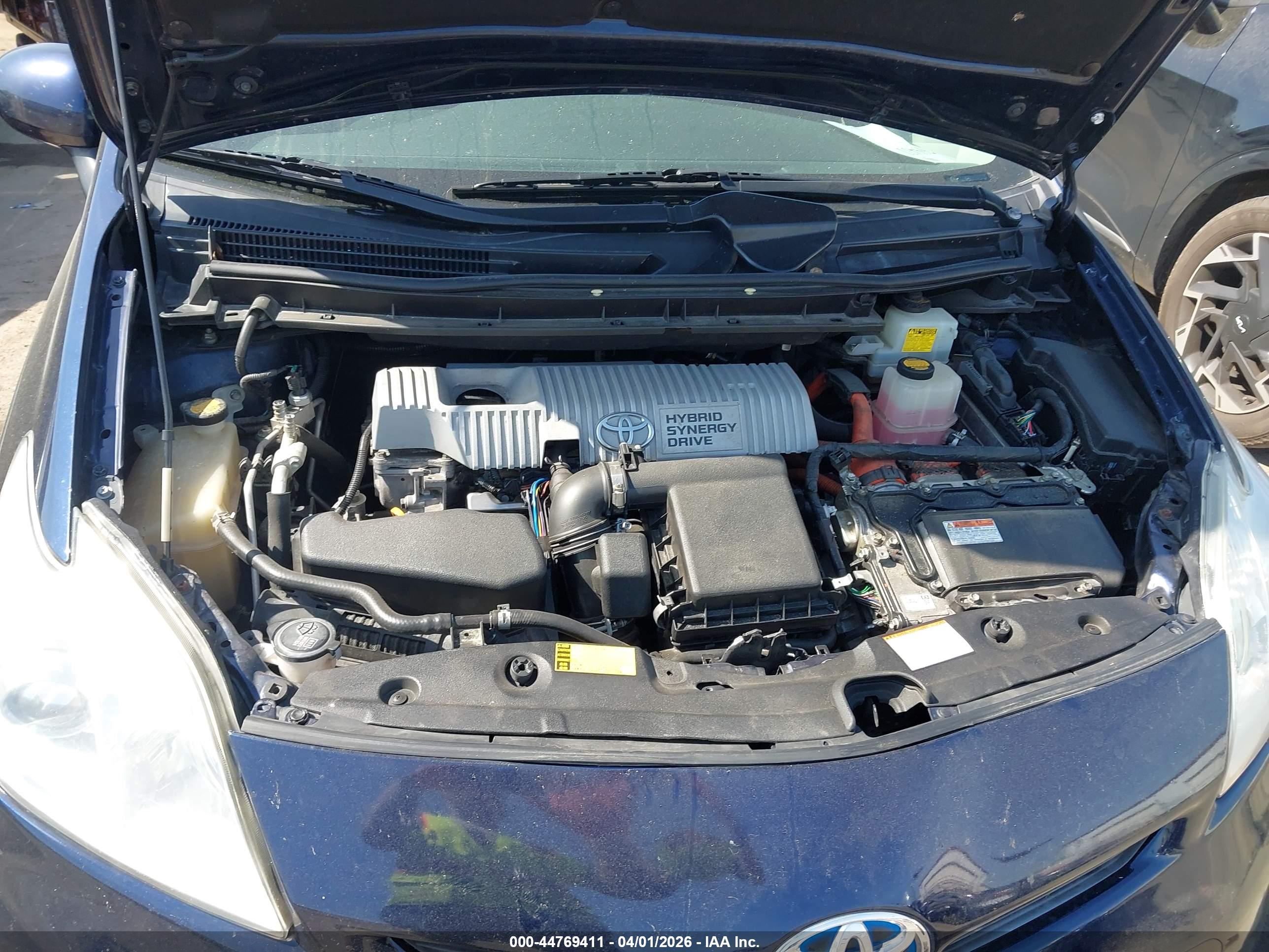 TOYOTA PRIUS image 10