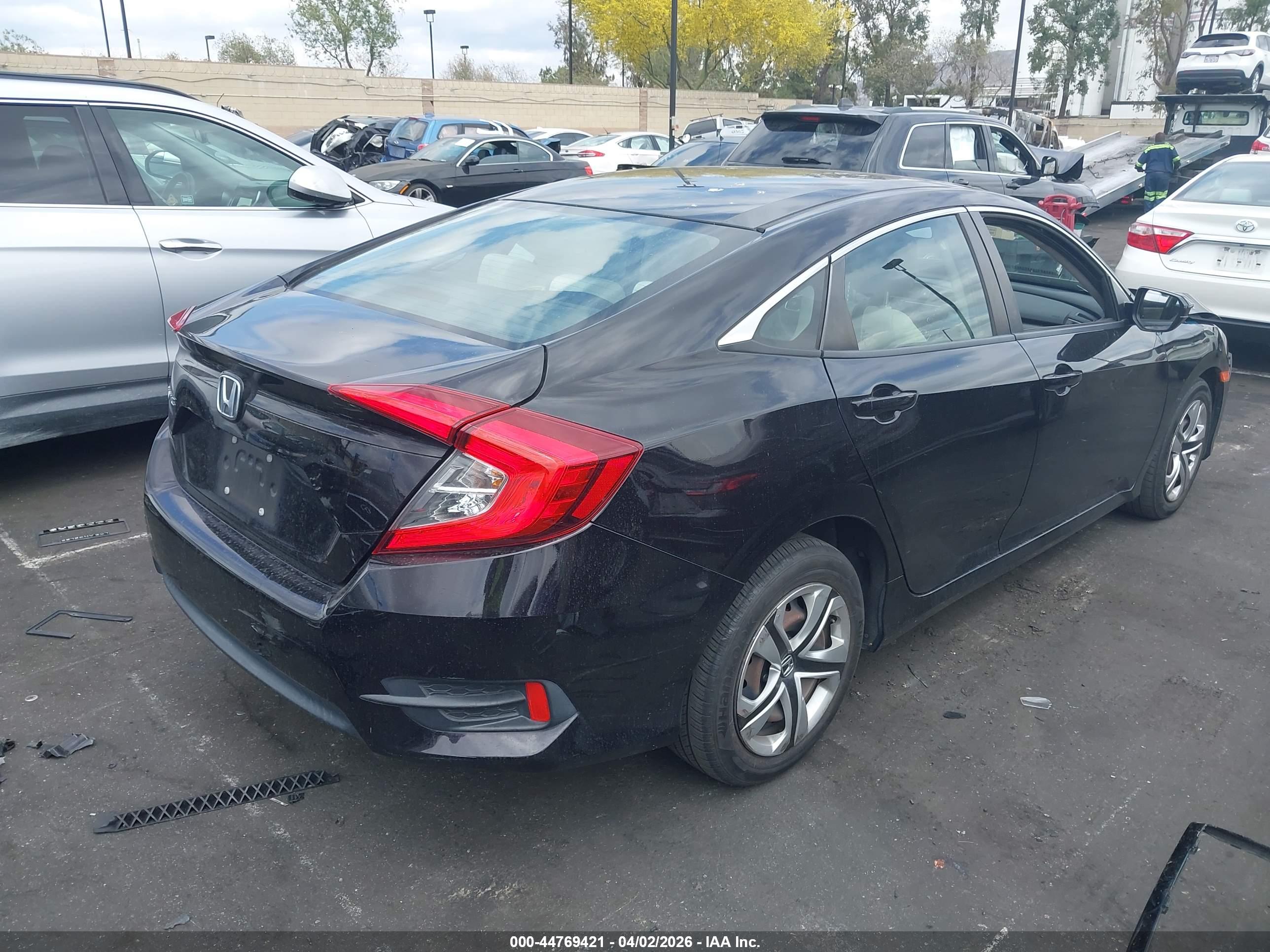 HONDA CIVIC image 4