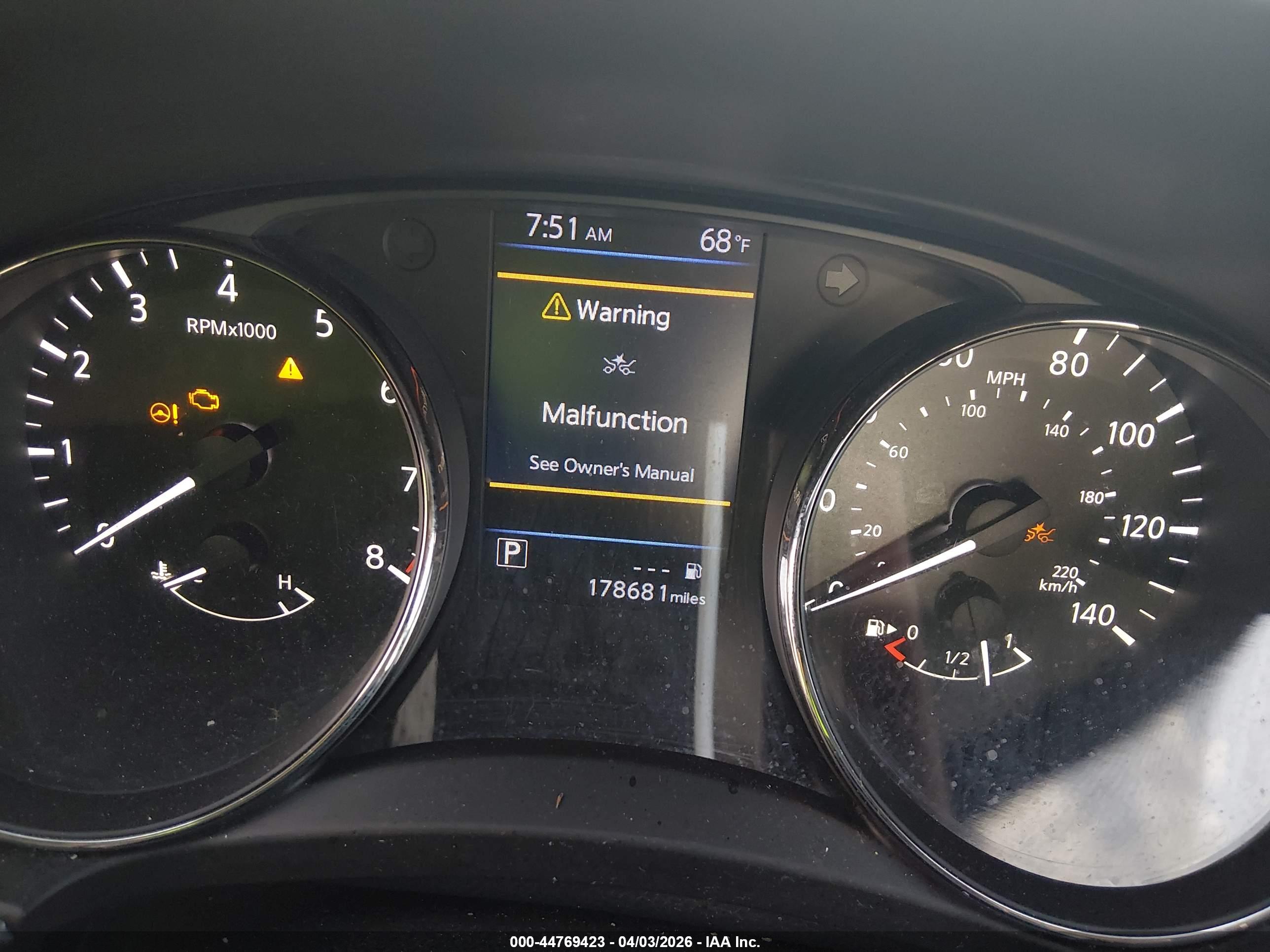 NISSAN ROGUE image 7