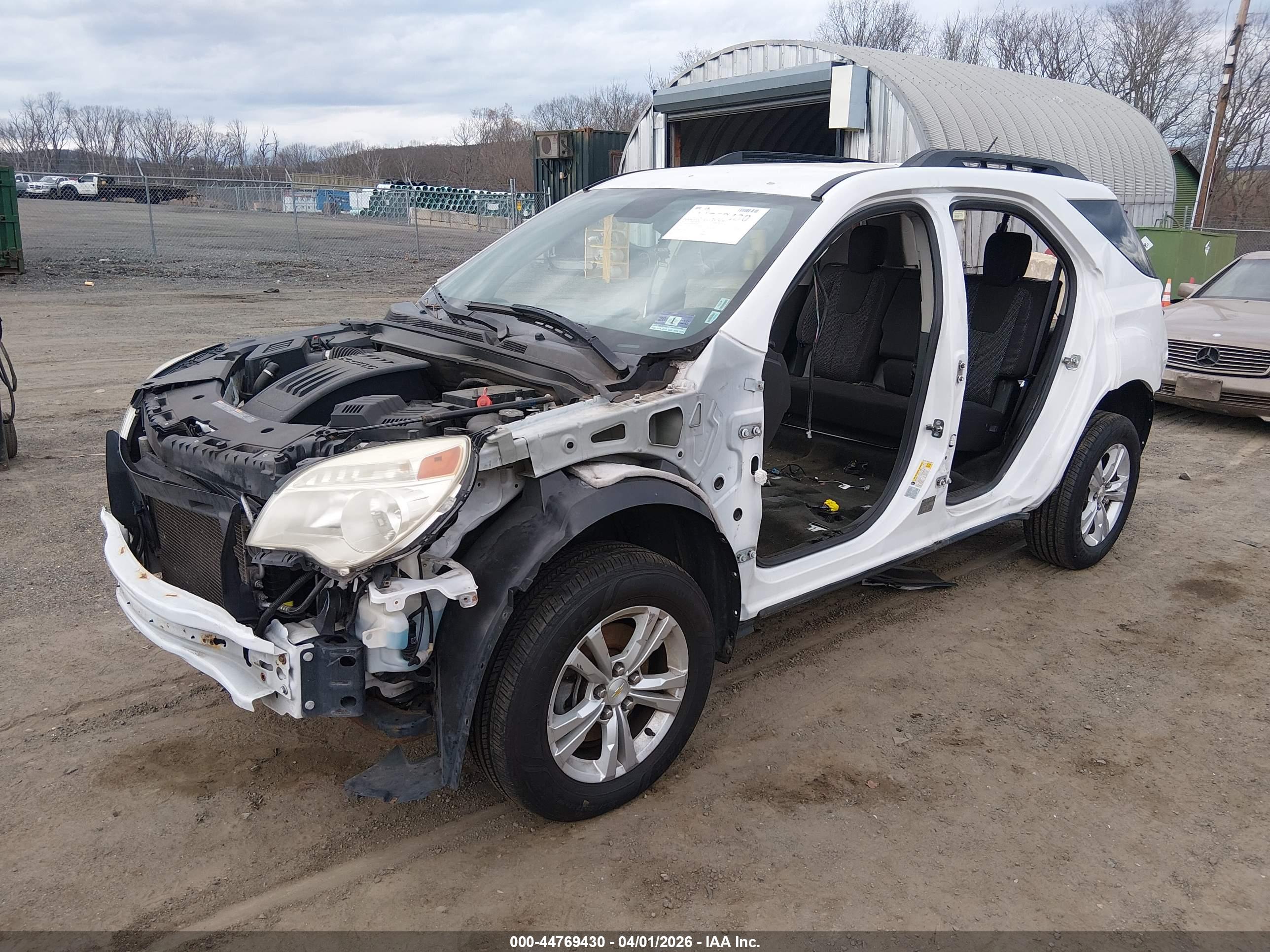 CHEVROLET EQUINOX image 2
