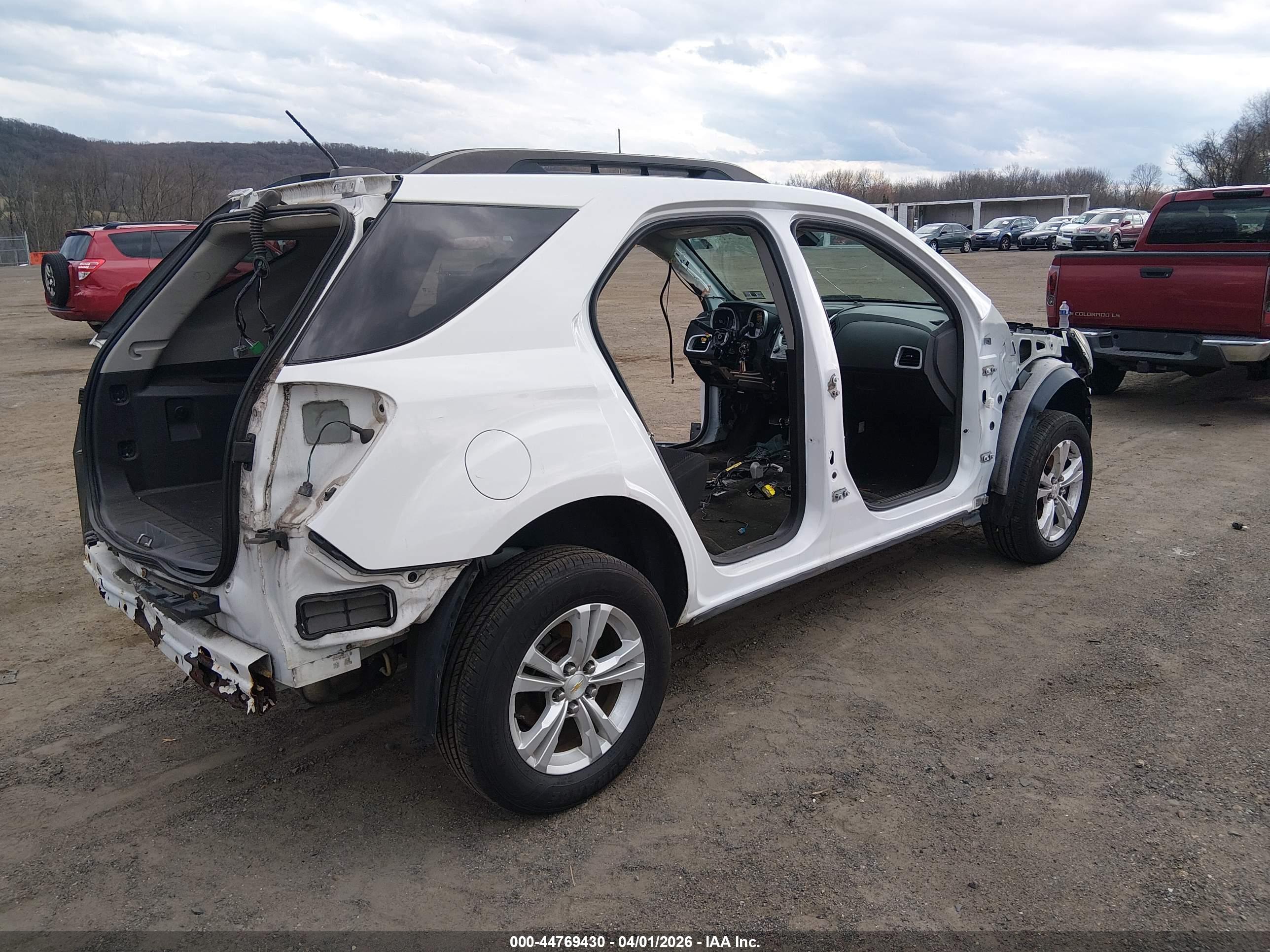 CHEVROLET EQUINOX image 4