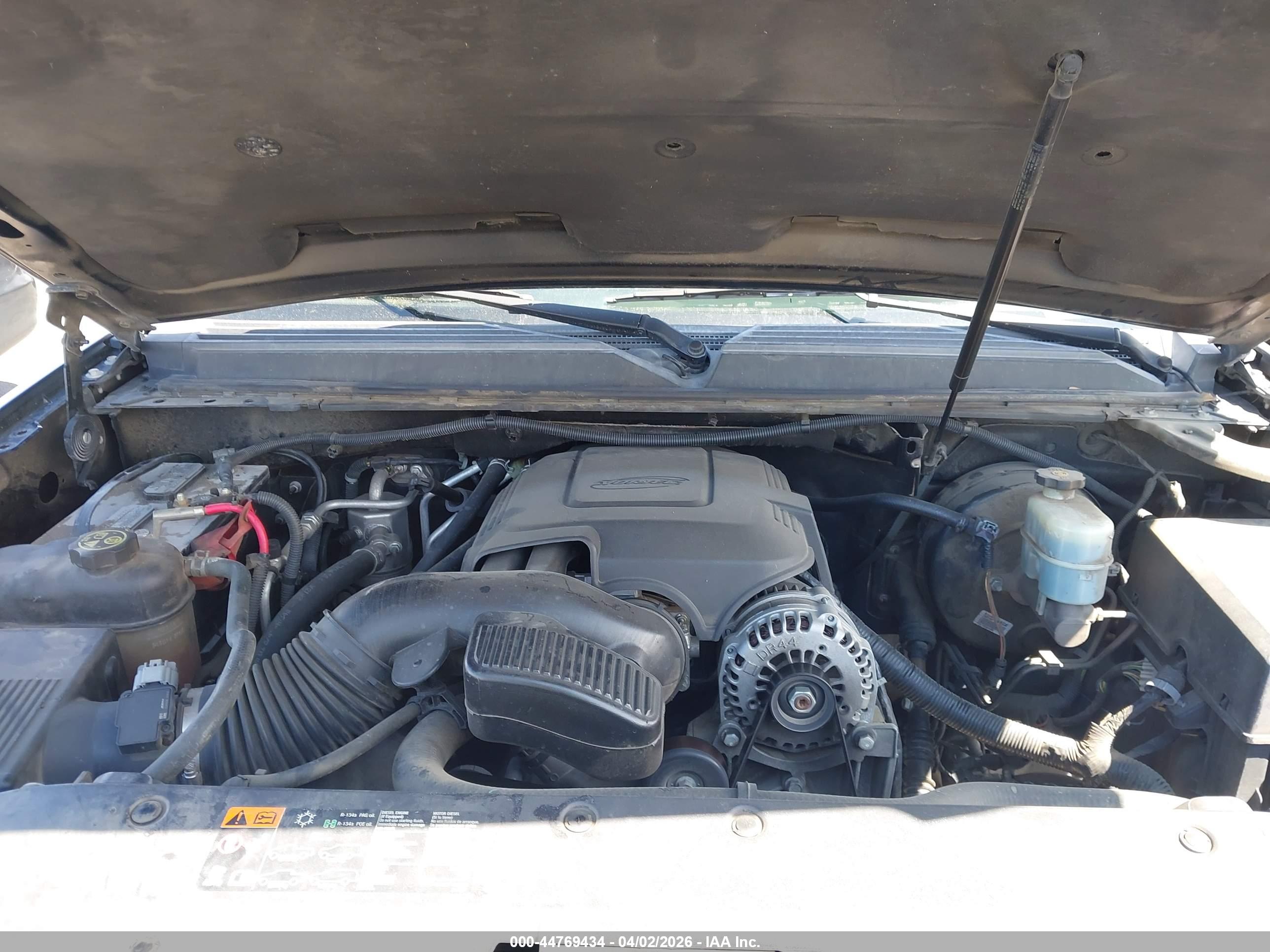CHEVROLET TAHOE image 10