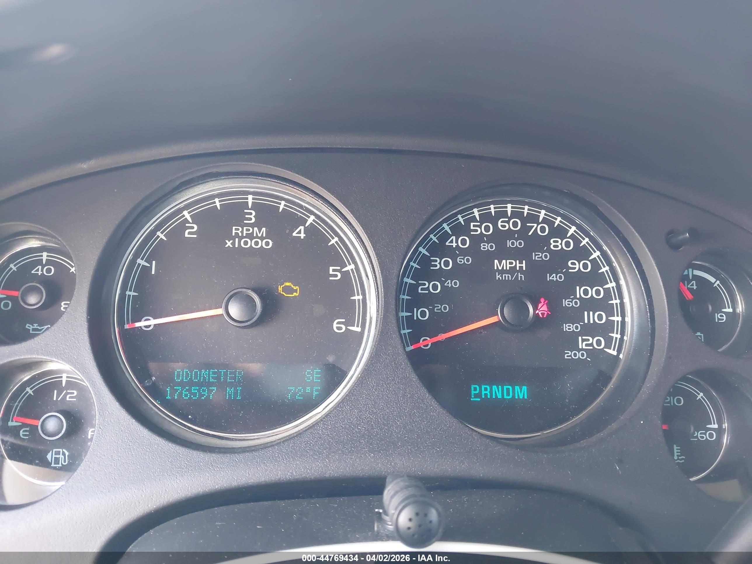 CHEVROLET TAHOE image 7