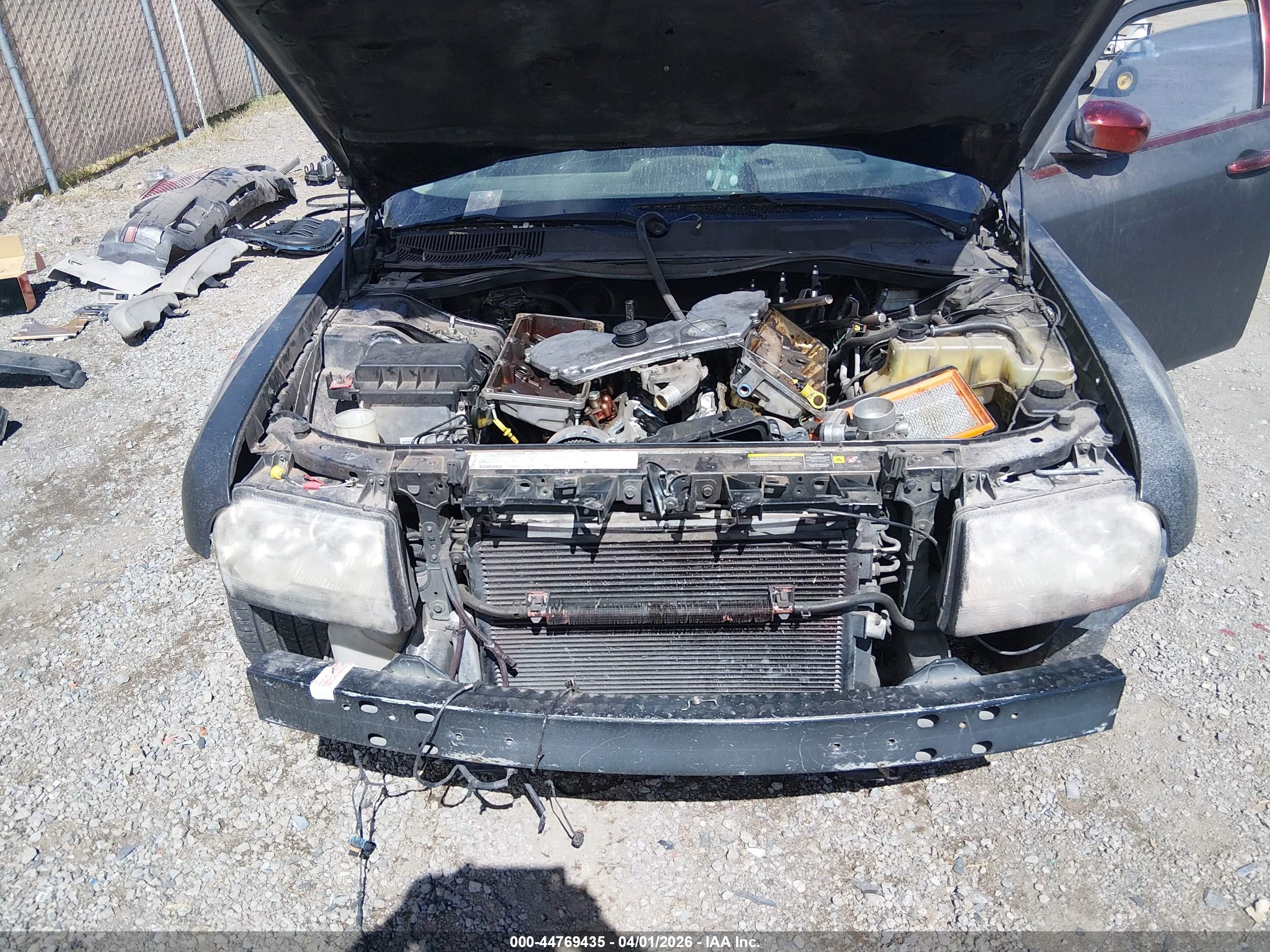 CHRYSLER 300 image 6
