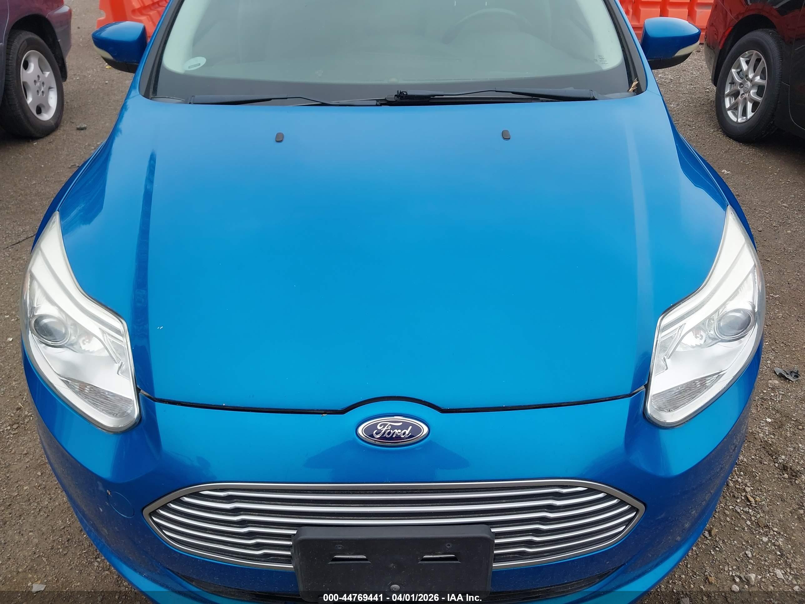 FORD FOCUS image 10
