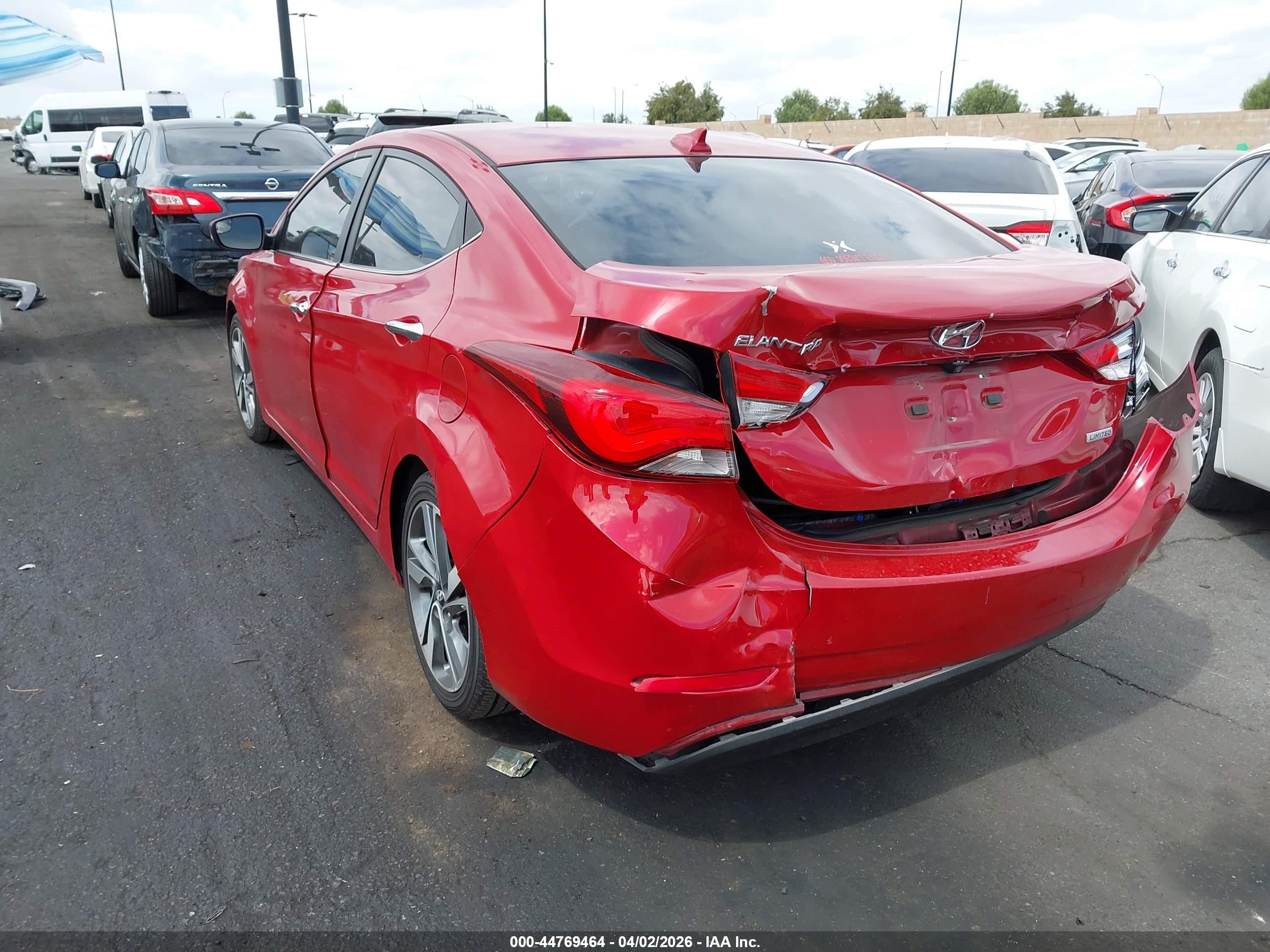 HYUNDAI ELANTRA image 3