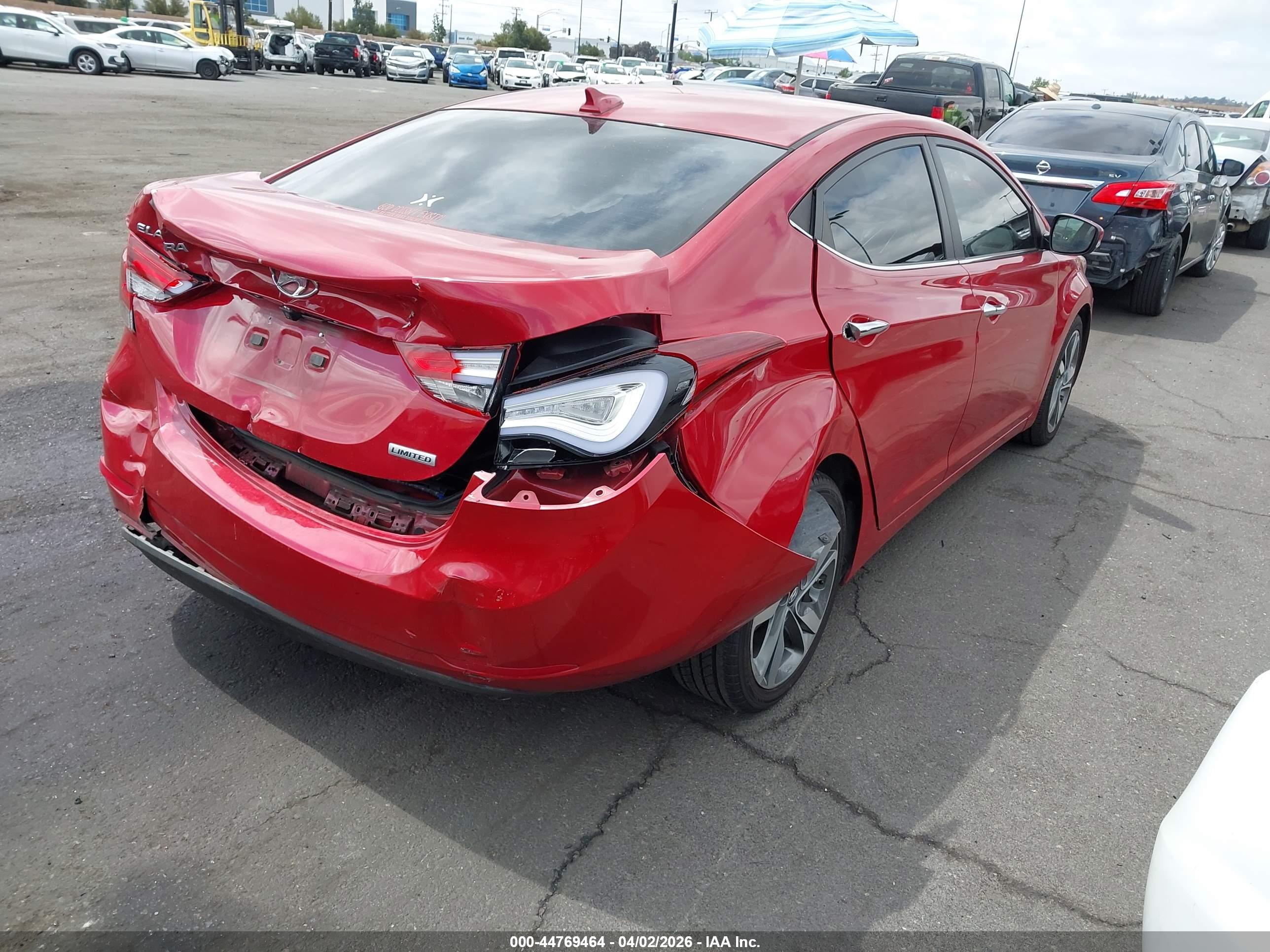HYUNDAI ELANTRA image 4