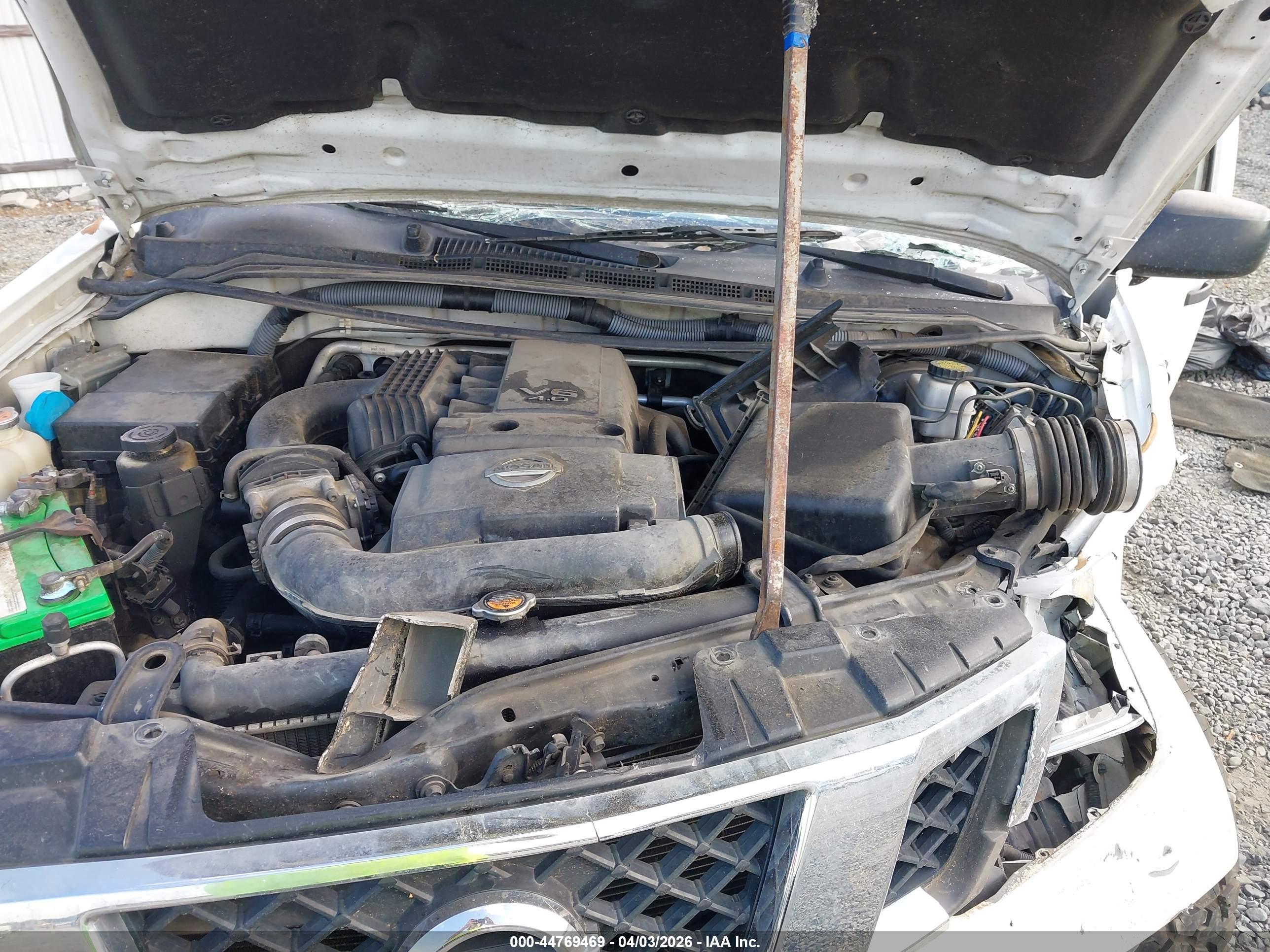 NISSAN FRONTIER image 10