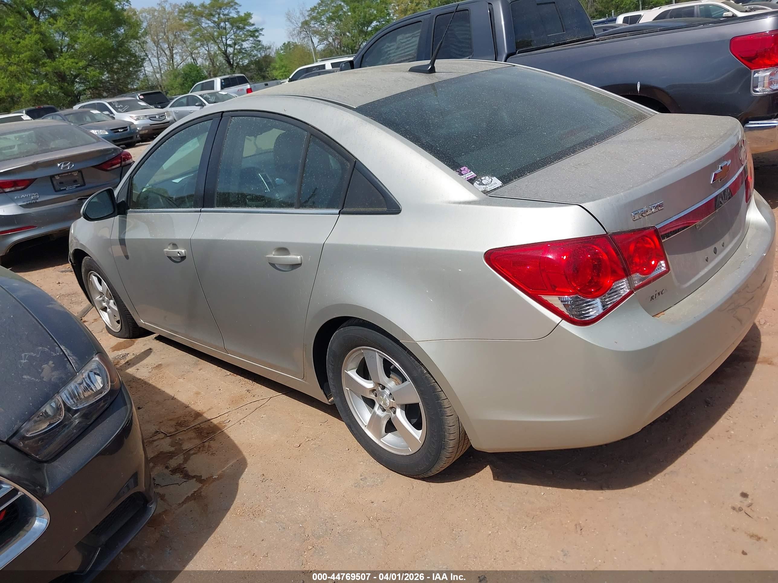 CHEVROLET CRUZE image 3