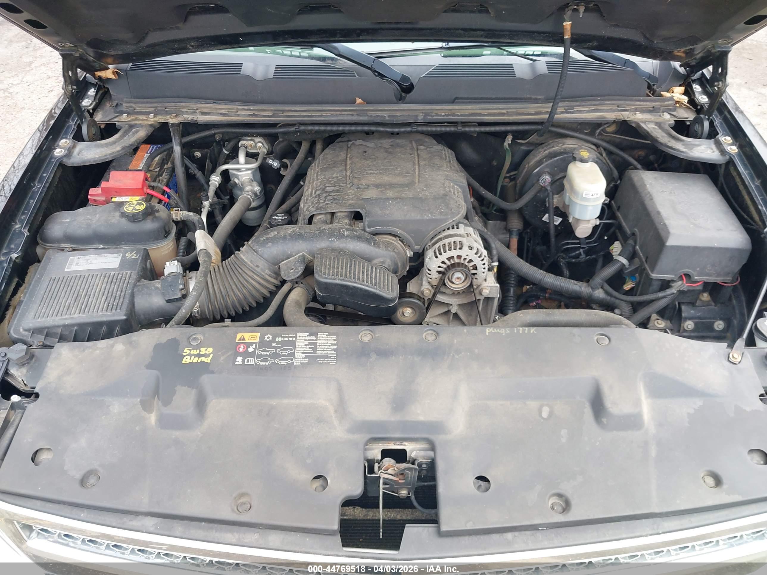 CHEVROLET SILVERADO image 10