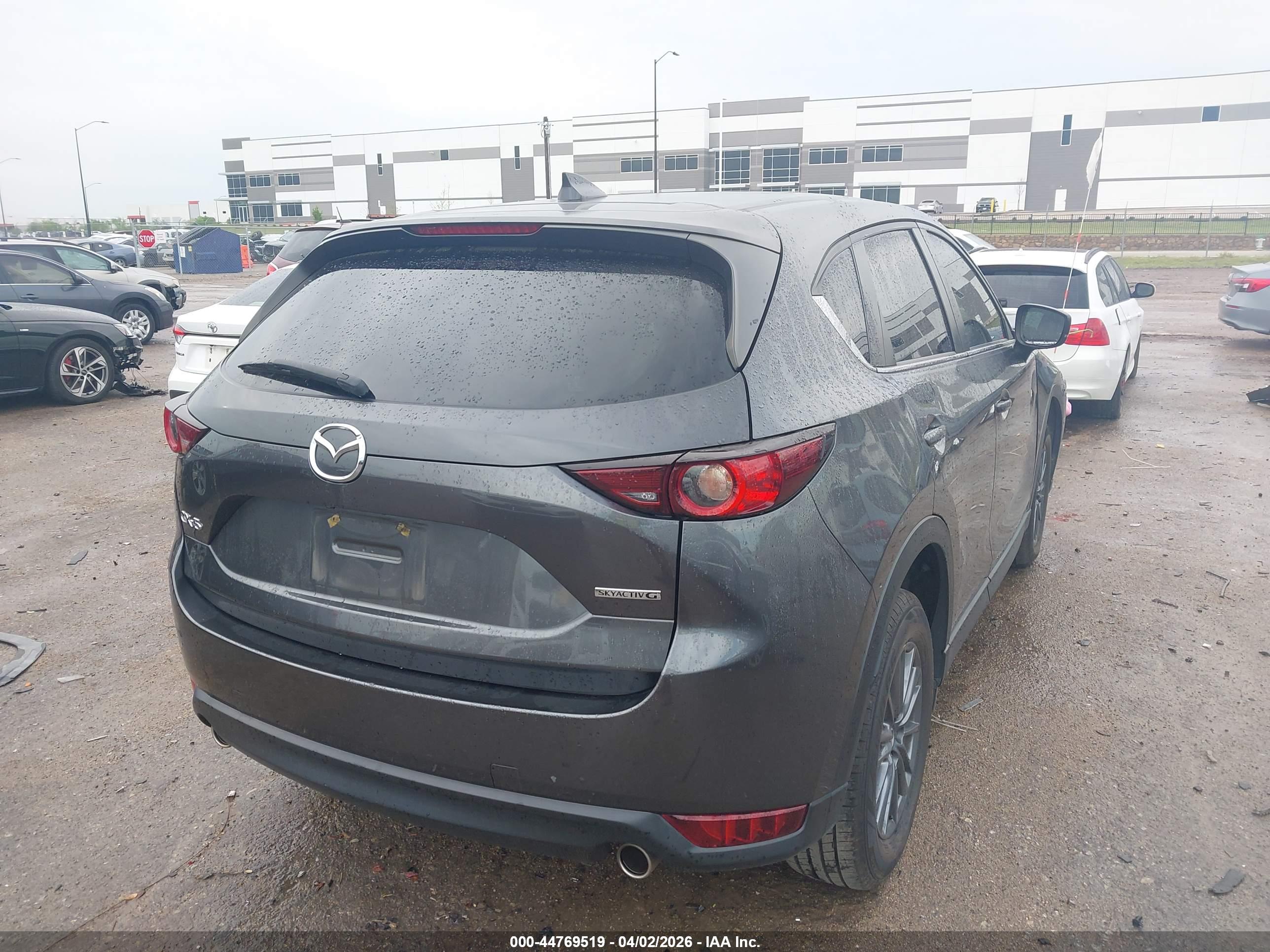 MAZDA CX-5 image 4
