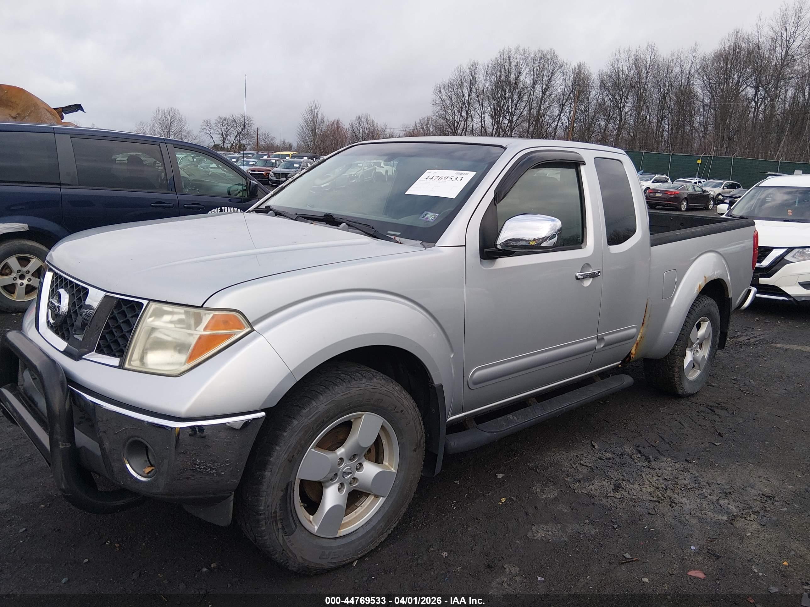 NISSAN FRONTIER image 2