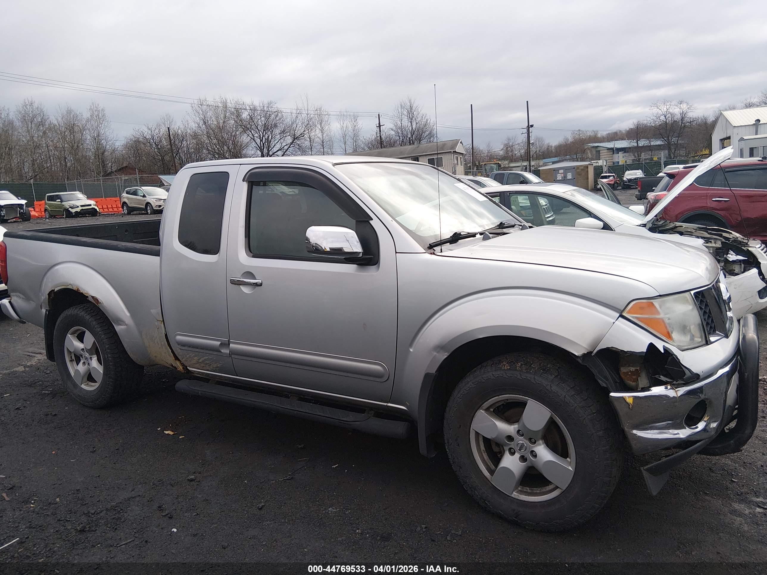 NISSAN FRONTIER image 6