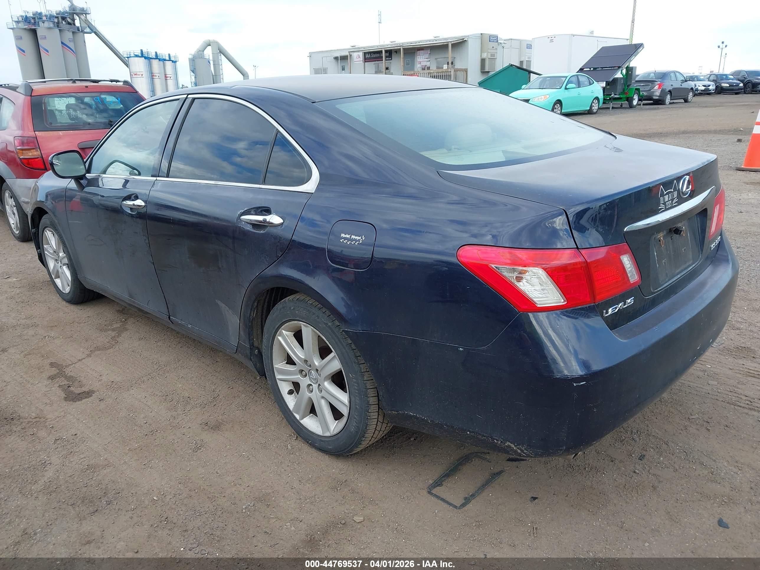 LEXUS ES image 3