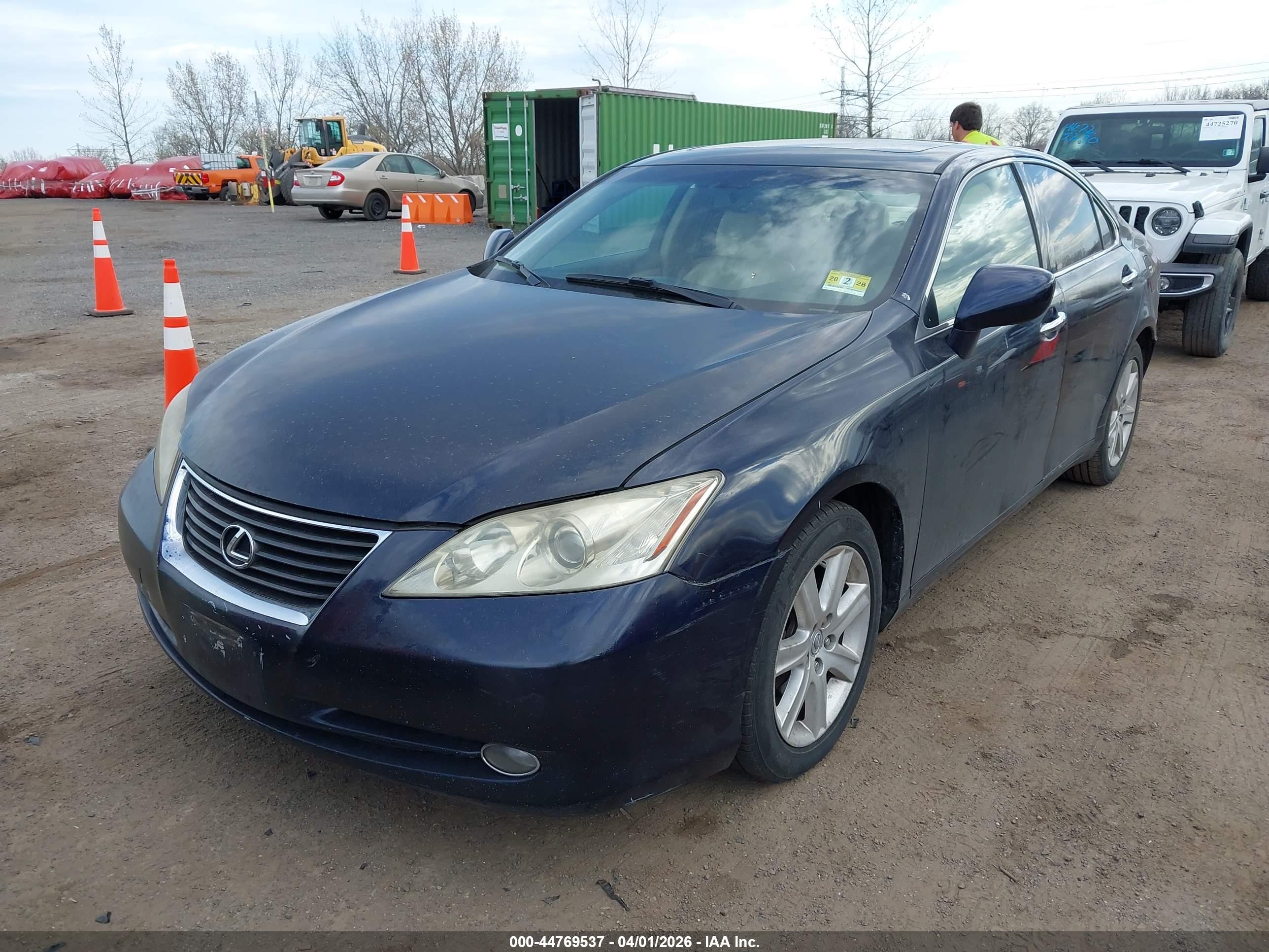 LEXUS ES image 6