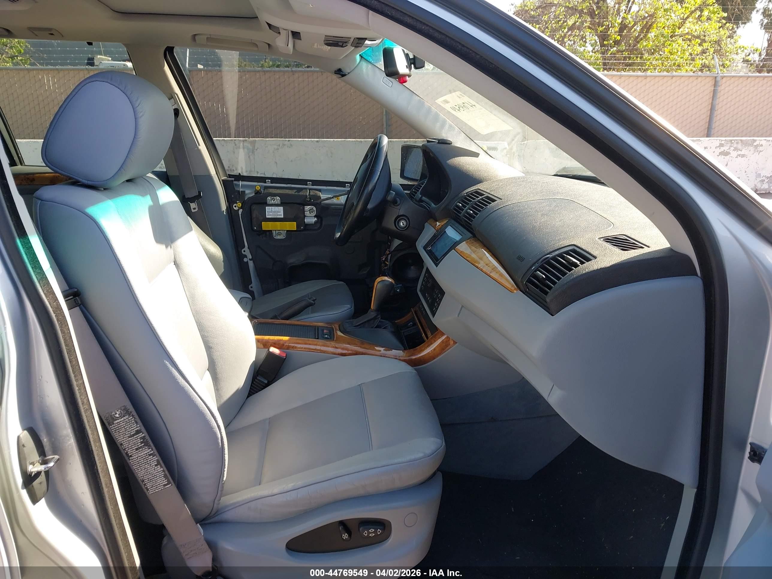 BMW X5 image 5
