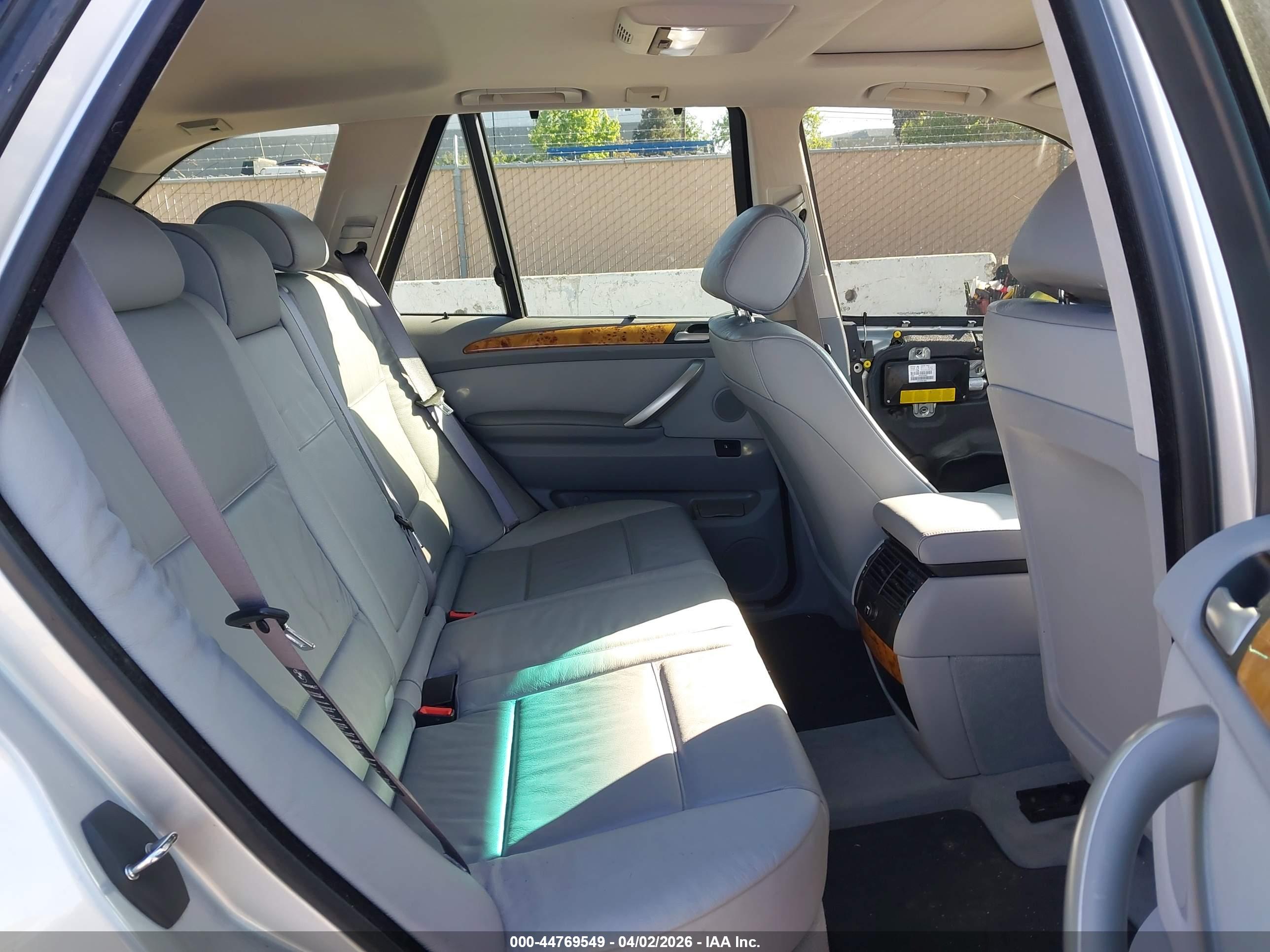 BMW X5 image 8
