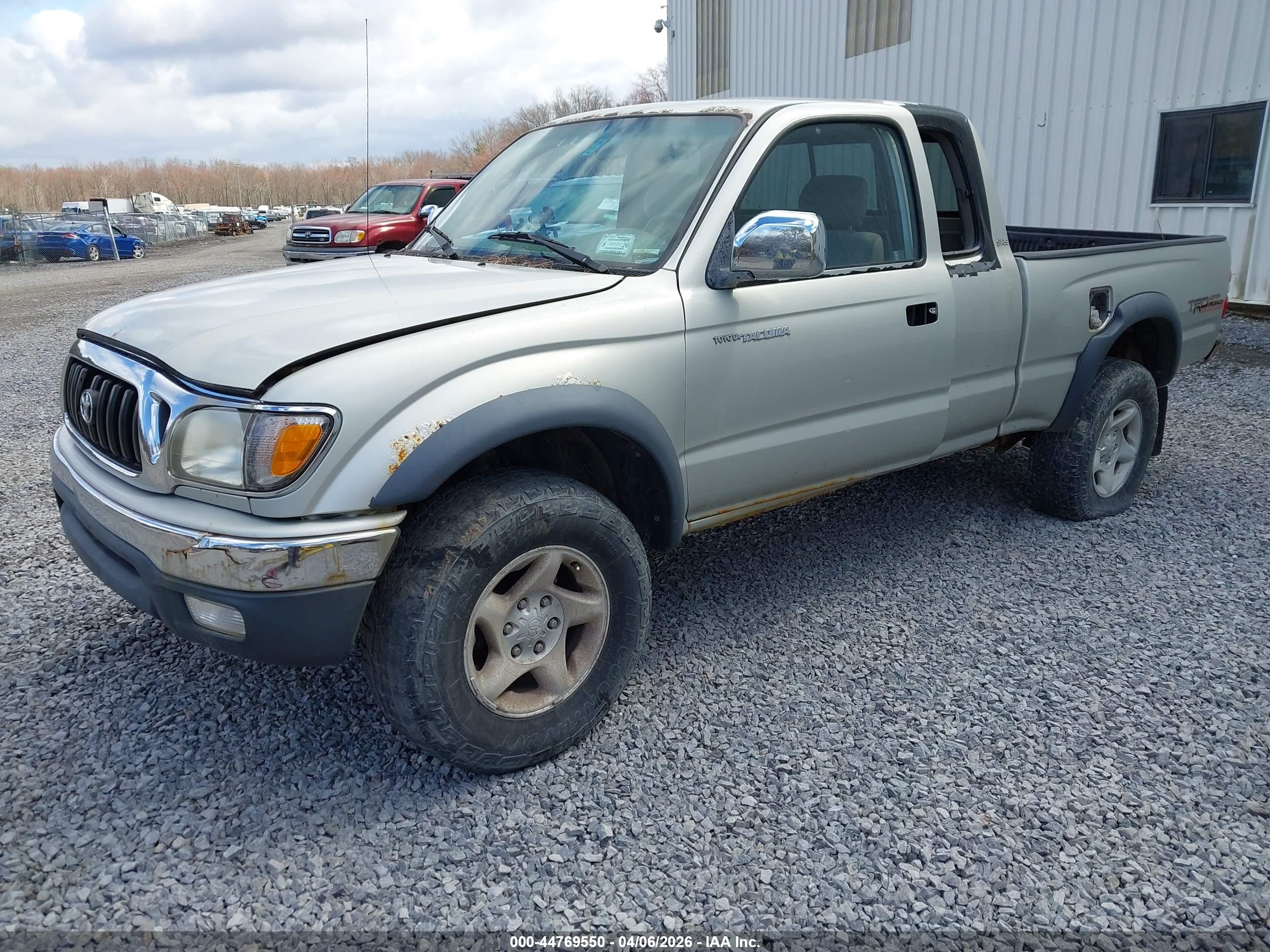 TOYOTA TACOMA image 2