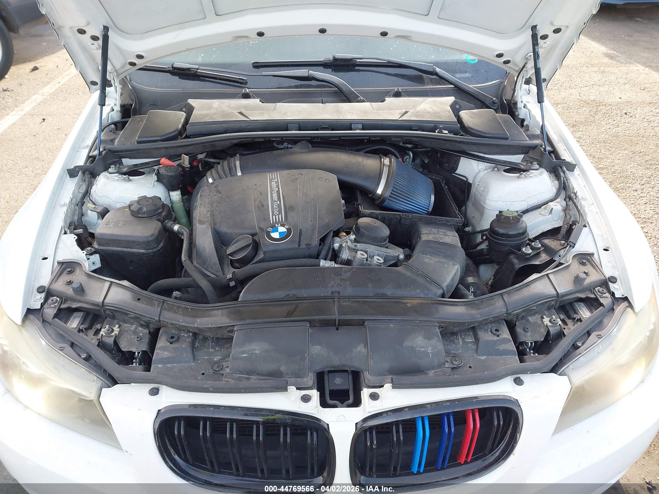 BMW 335I image 10
