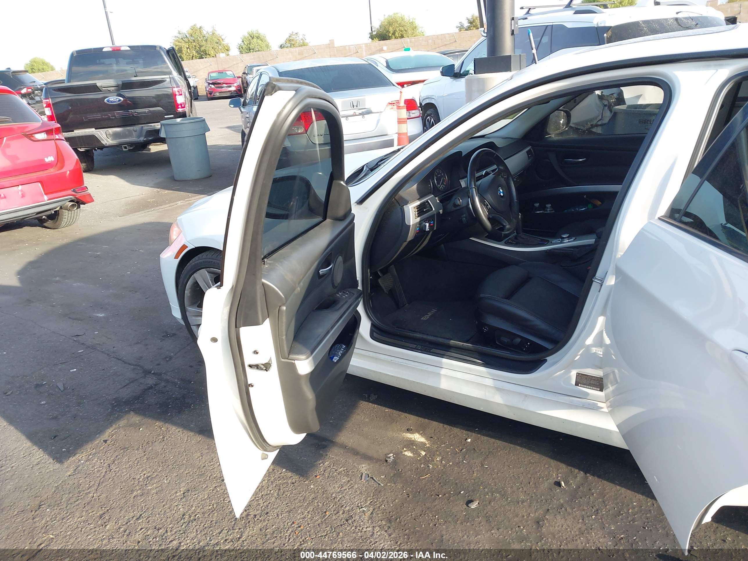 BMW 335I image 5