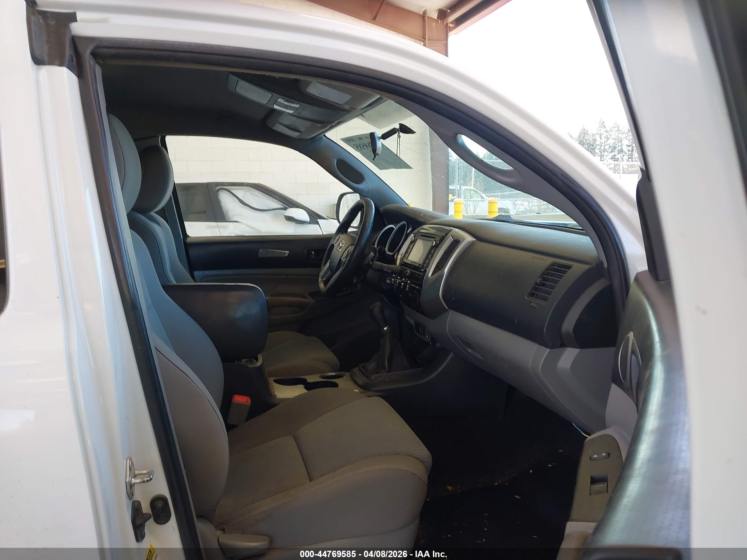 TOYOTA TACOMA image 5