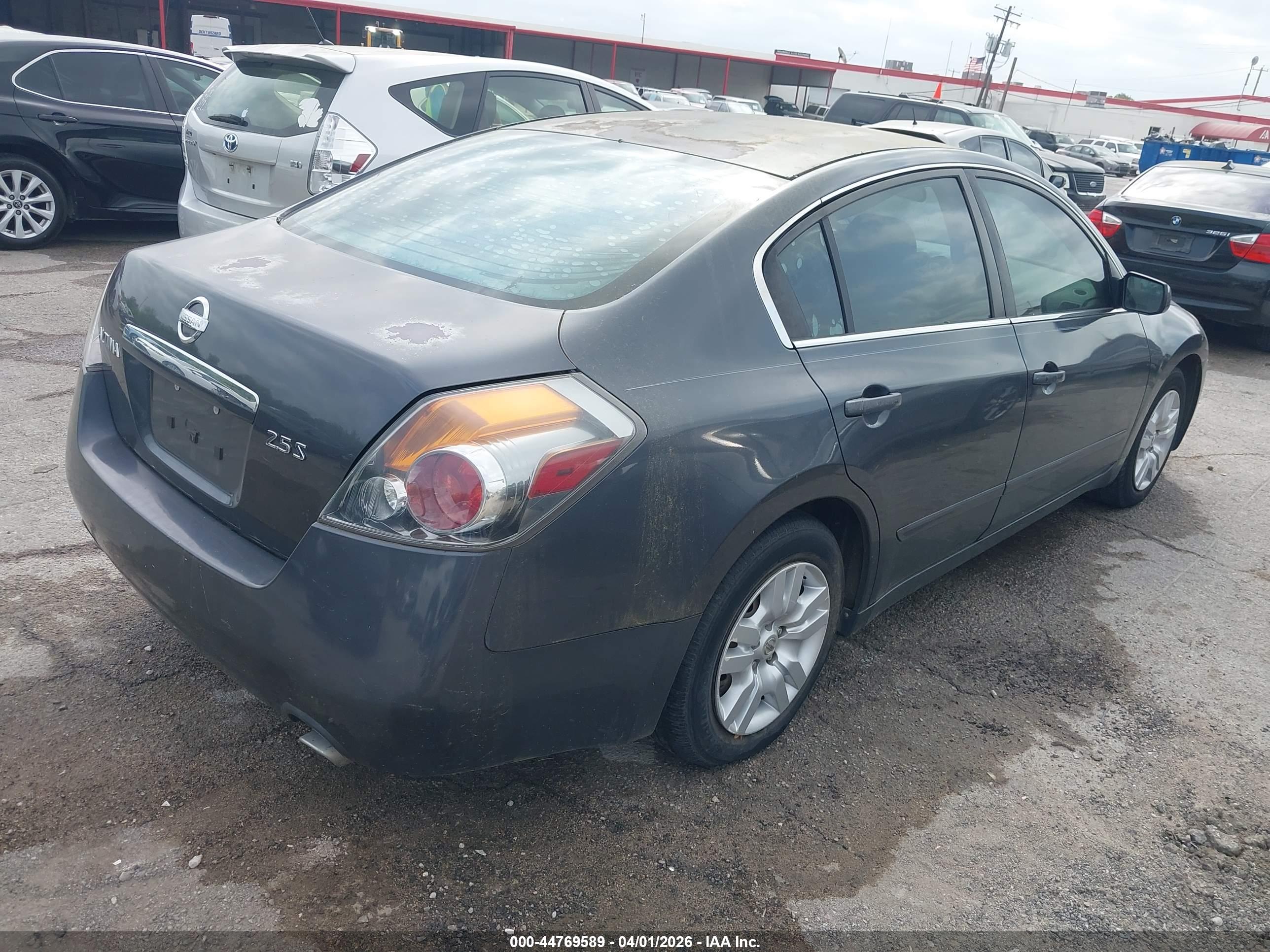 NISSAN ALTIMA image 4