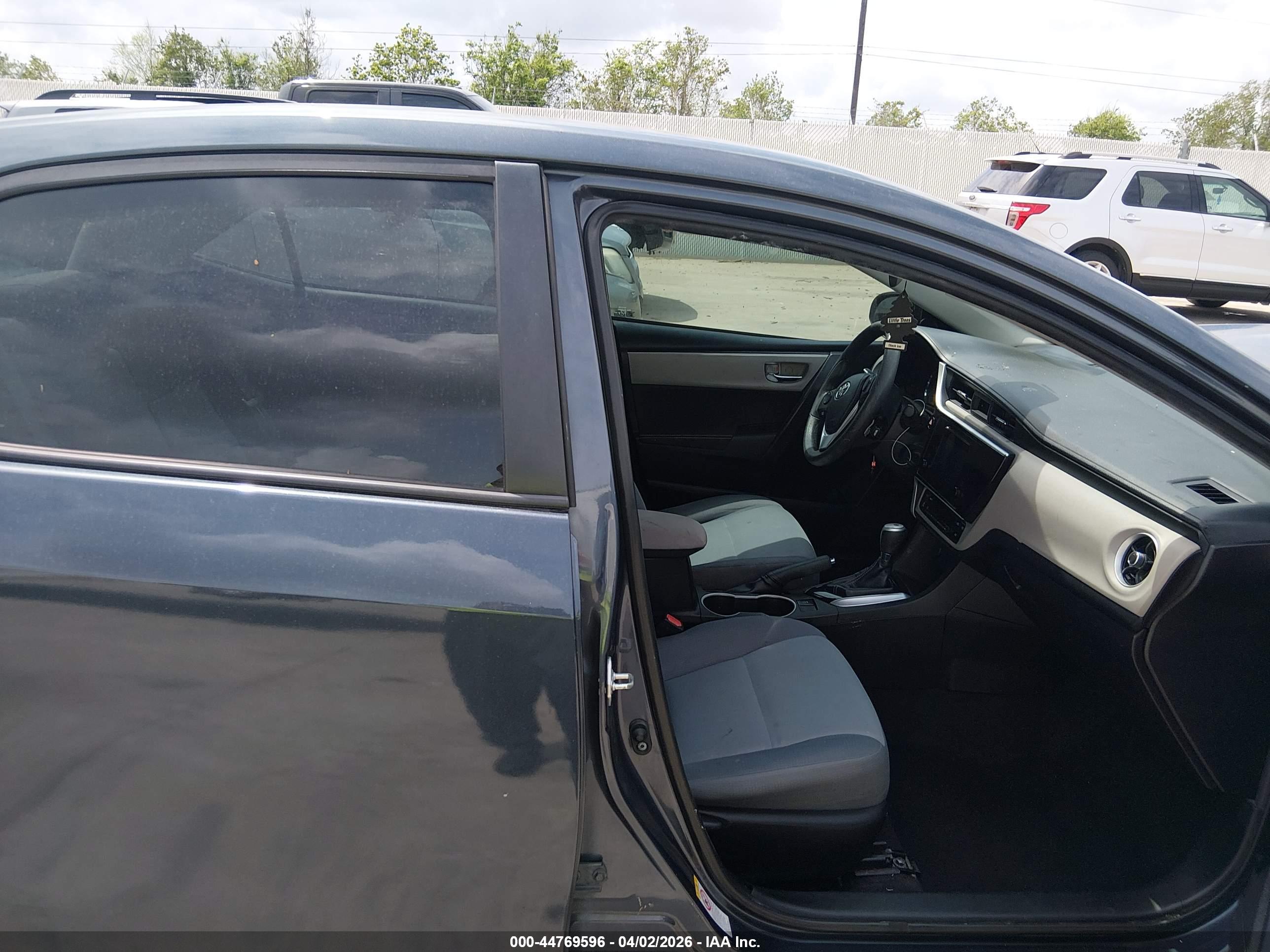 TOYOTA COROLLA image 5