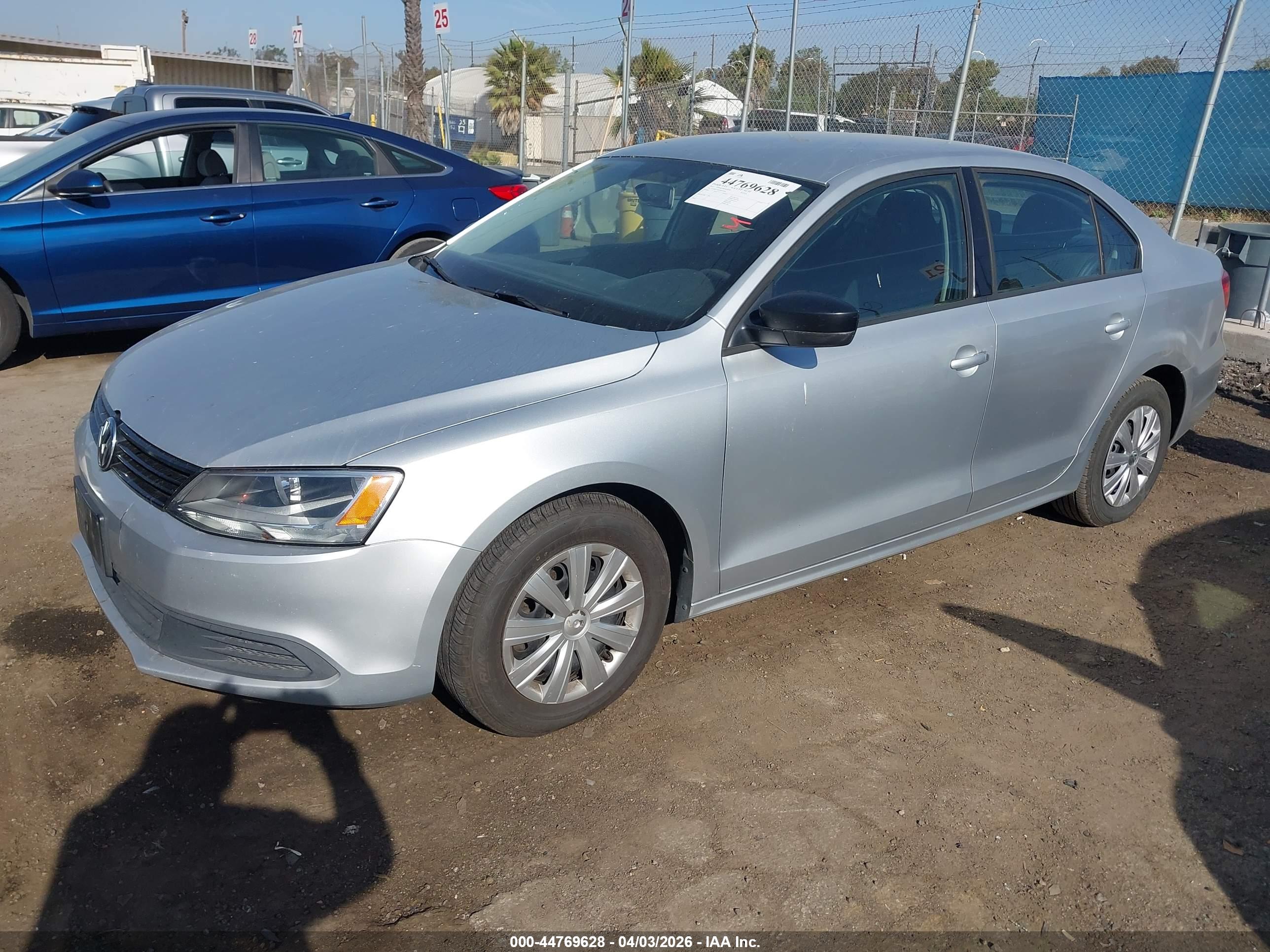 VOLKSWAGEN JETTA image 2